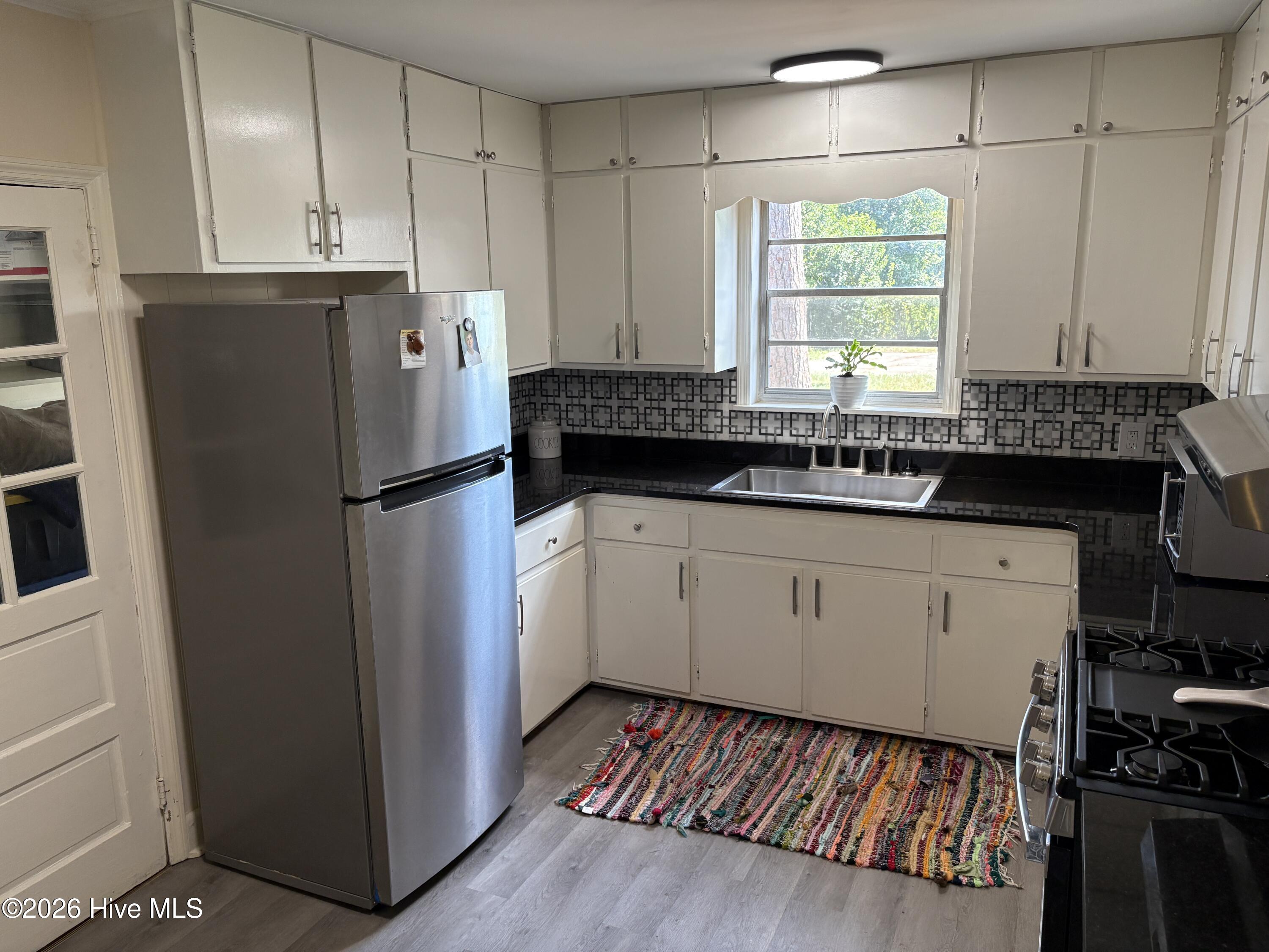 1902 Gardner Street Property Photo 18