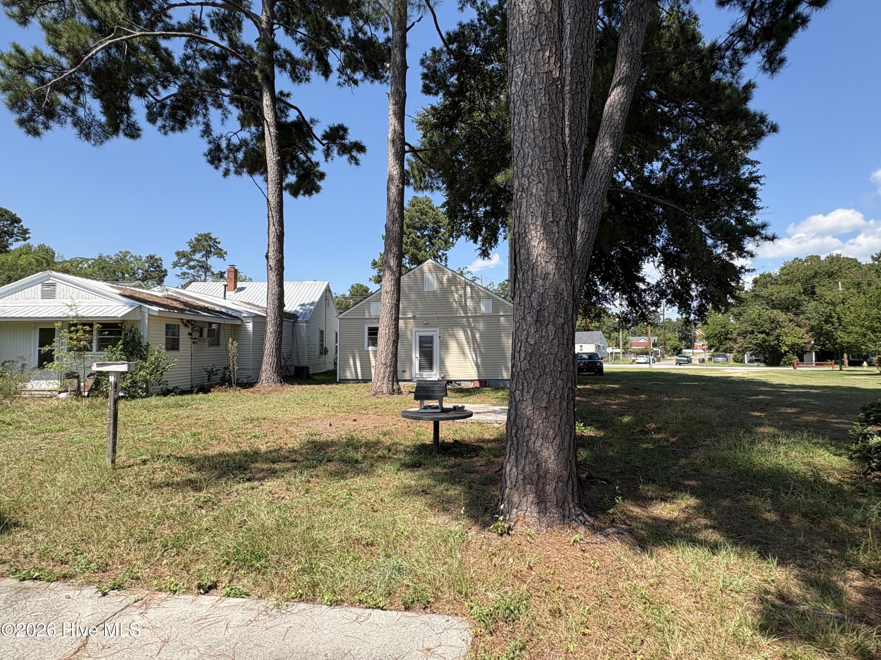 1902 Gardner Street Property Photo 28