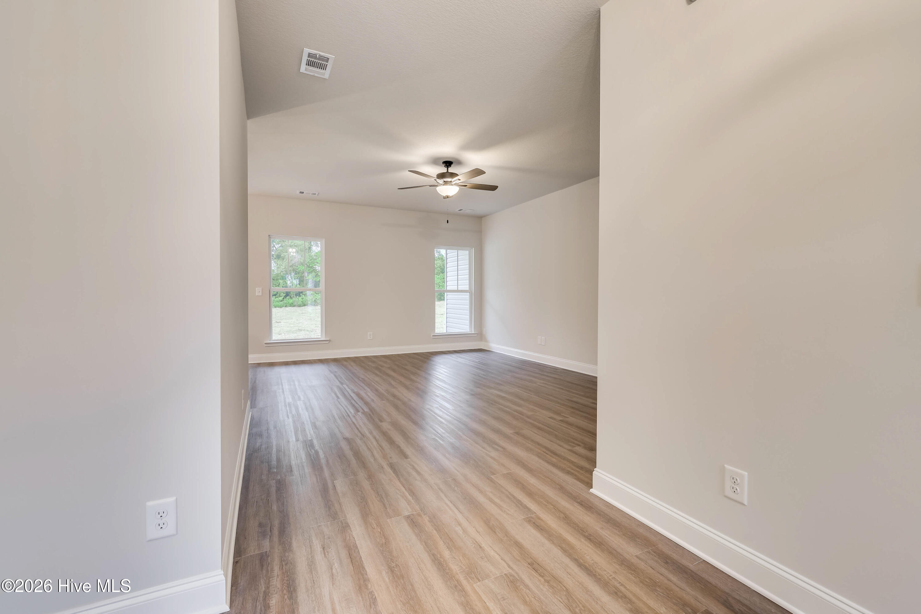 3322 Heartwood Pass Property Photo 6