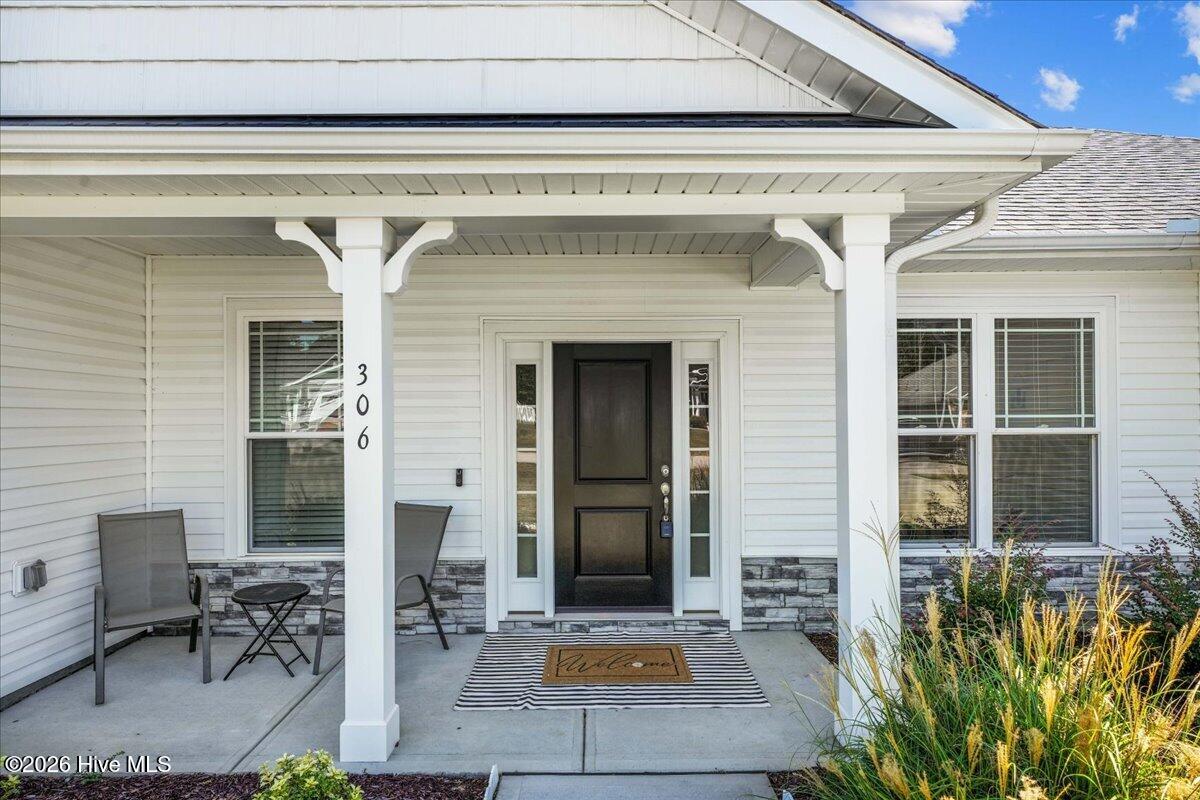 306 Plainfield Drive Property Photo 4