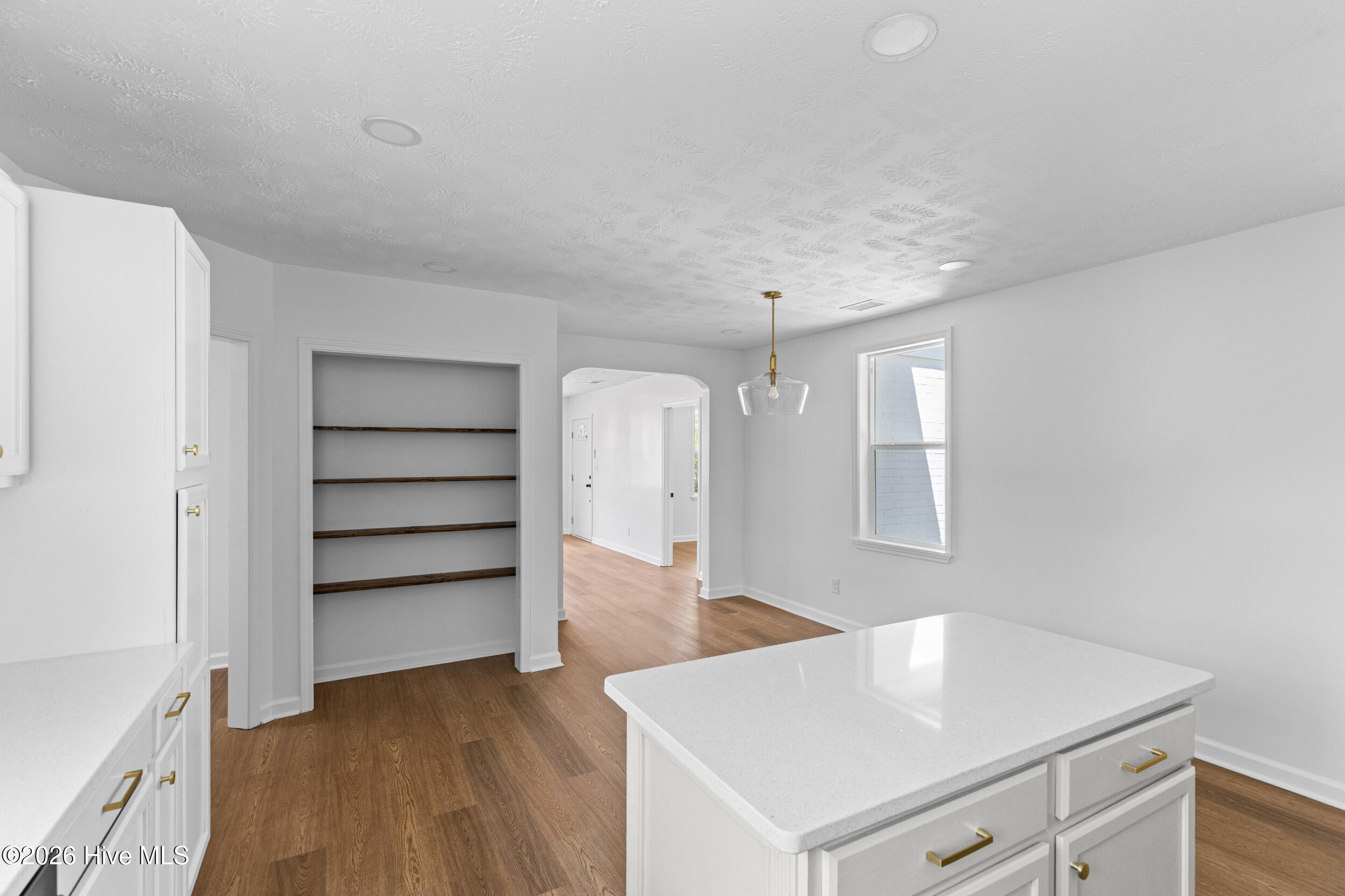 2020 Kennedy Drive Property Photo 13