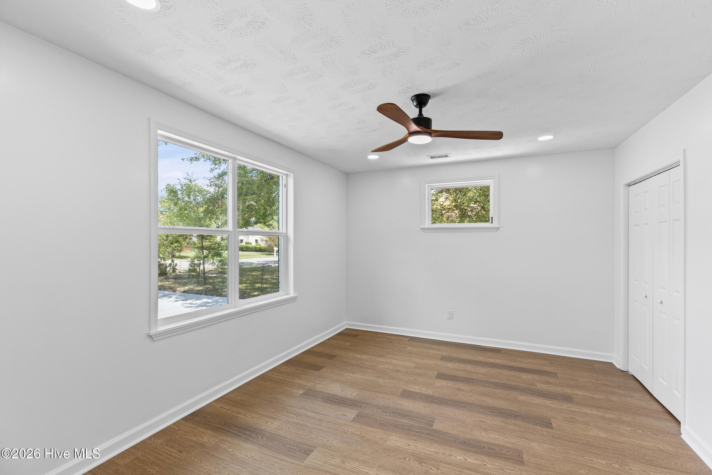 2020 Kennedy Drive Property Photo 16