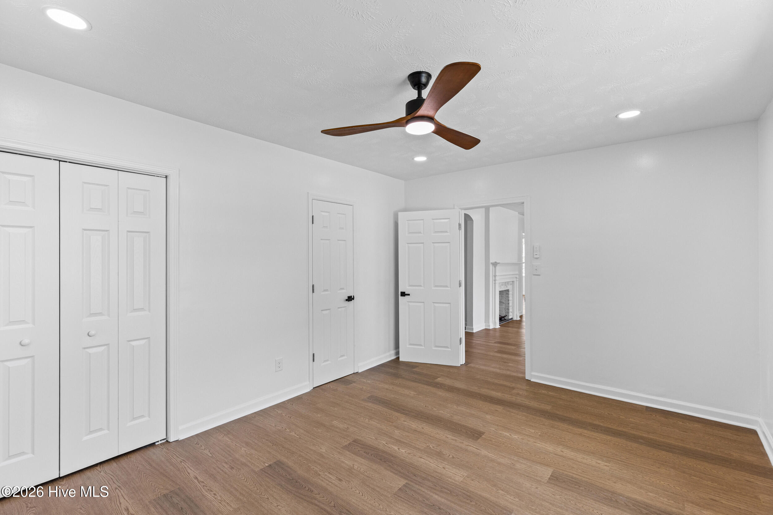 2020 Kennedy Drive Property Photo 17