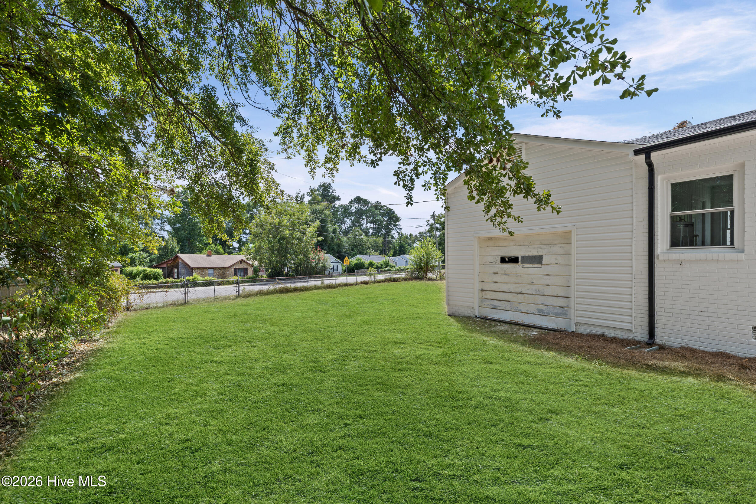 2020 Kennedy Drive Property Photo 23