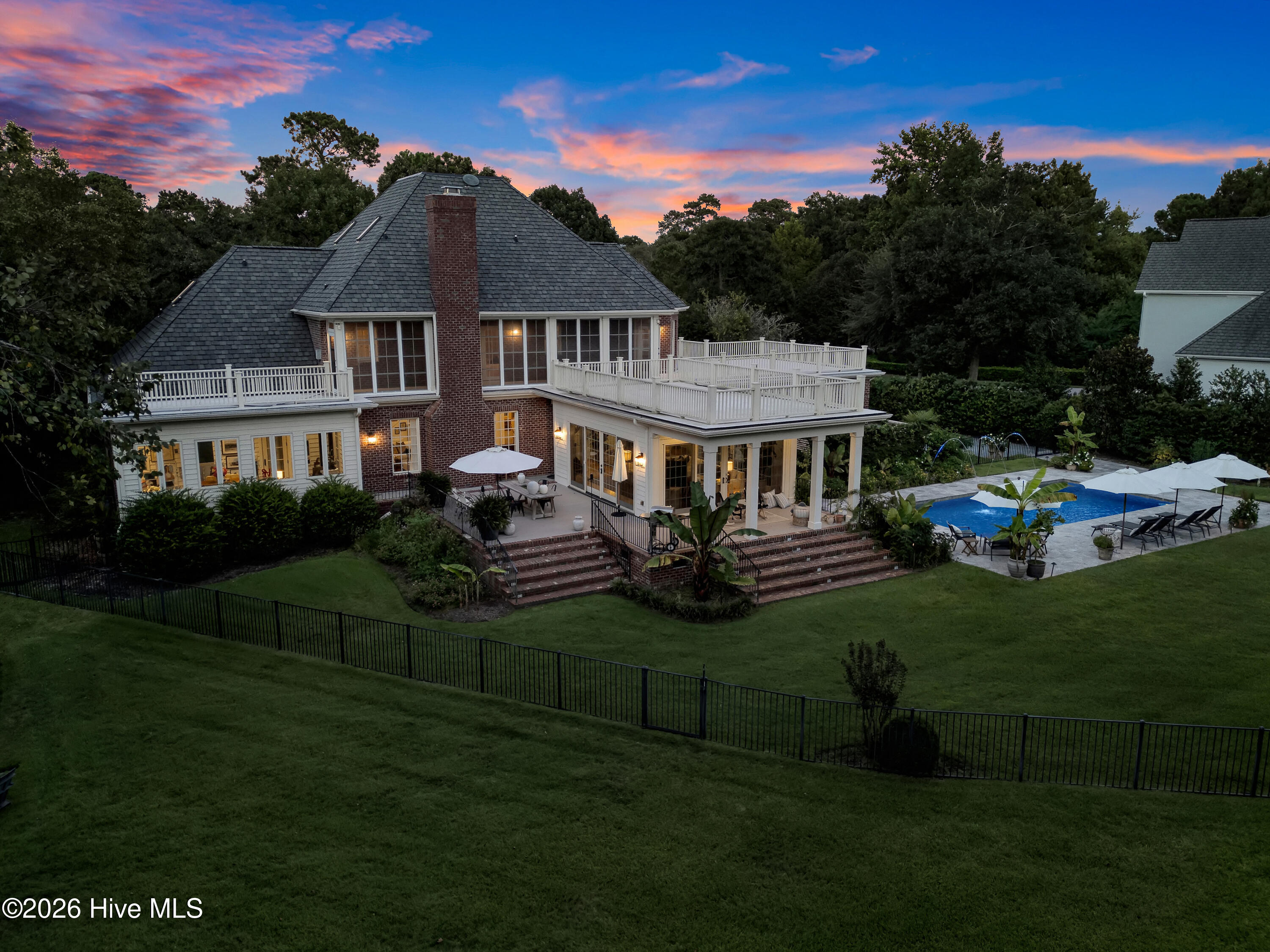 708 Planters Row Property Photo 62