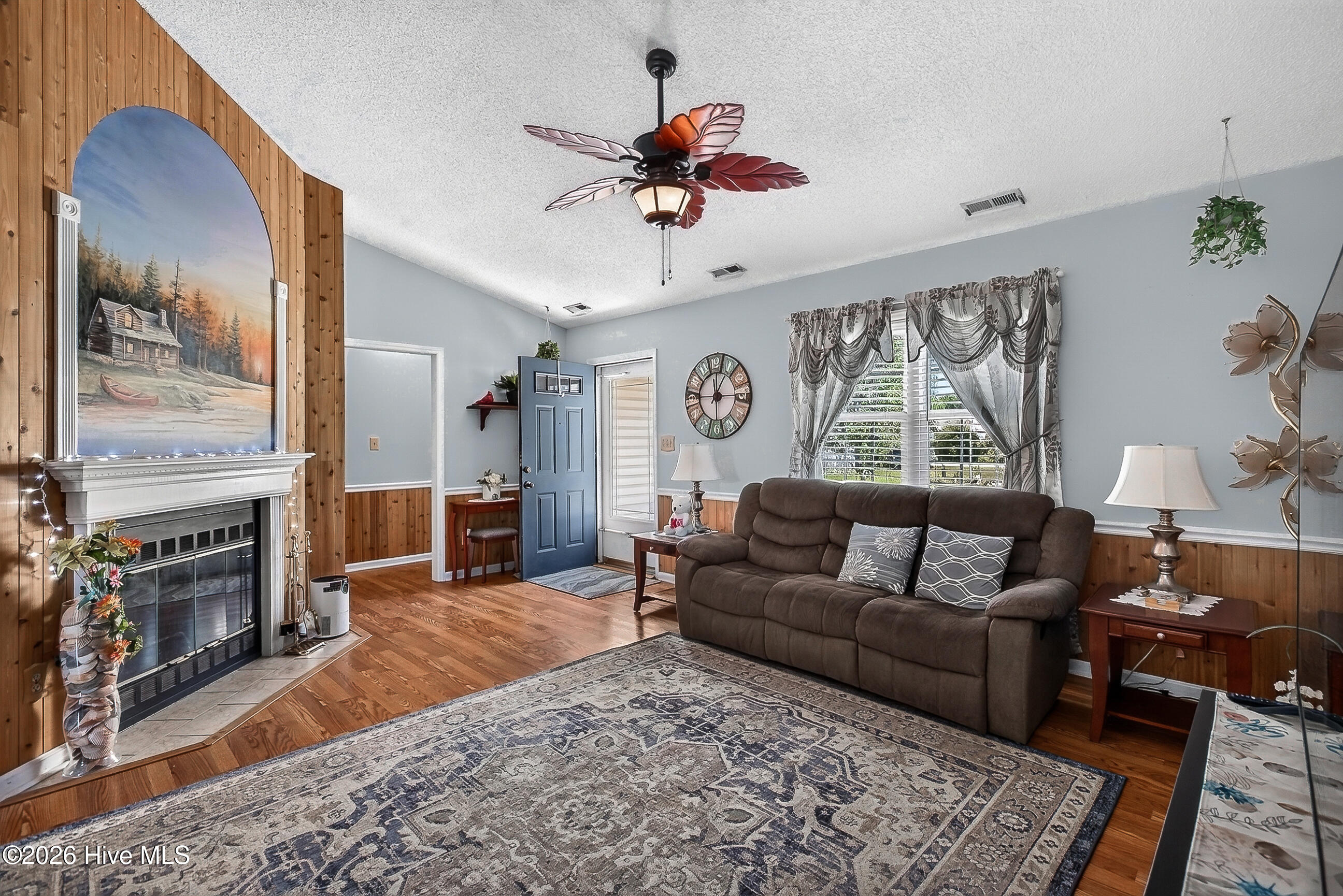 500 Nutfield Drive Property Photo 6