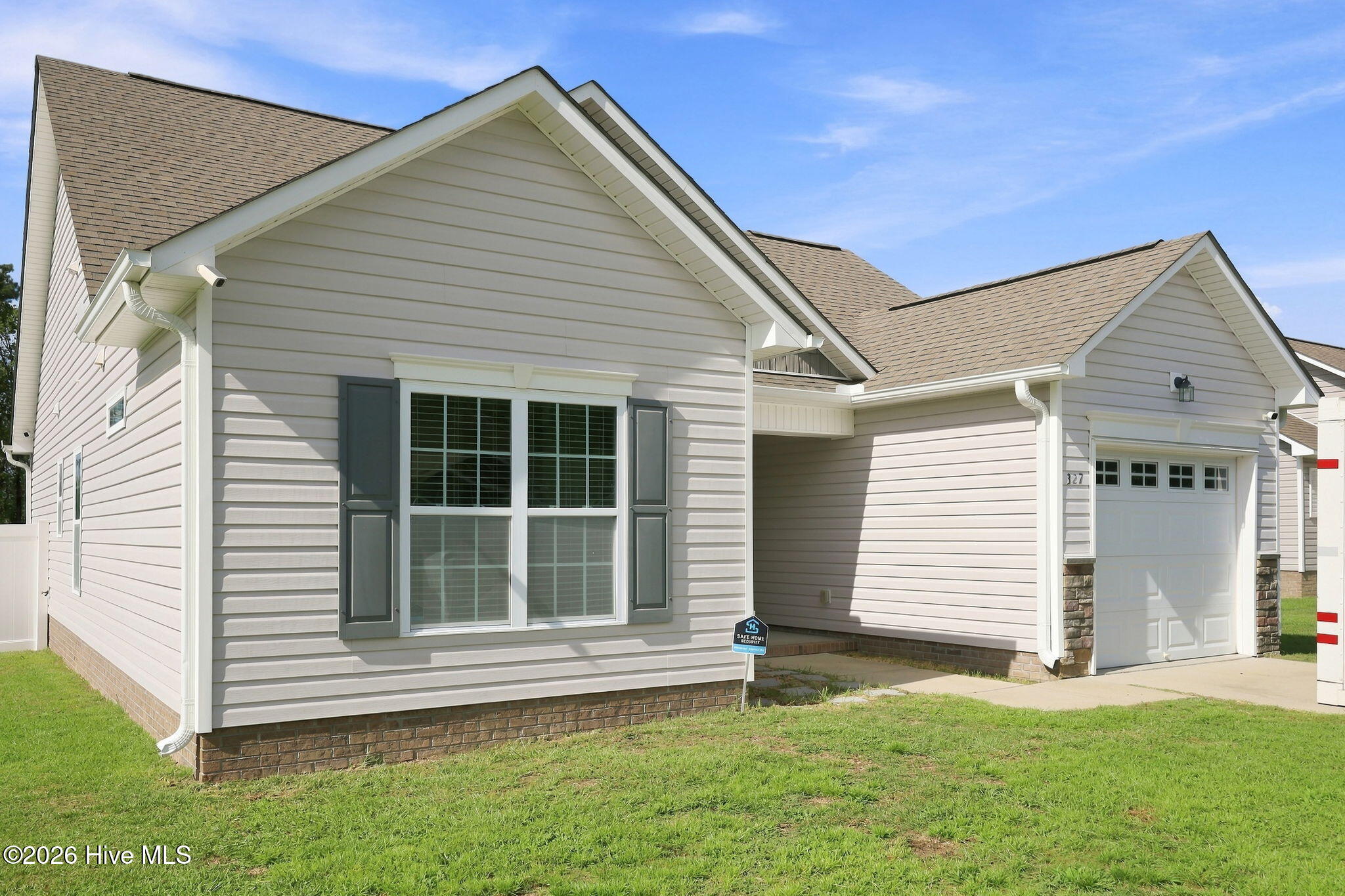 327 Tamarack Drive Property Photo 1