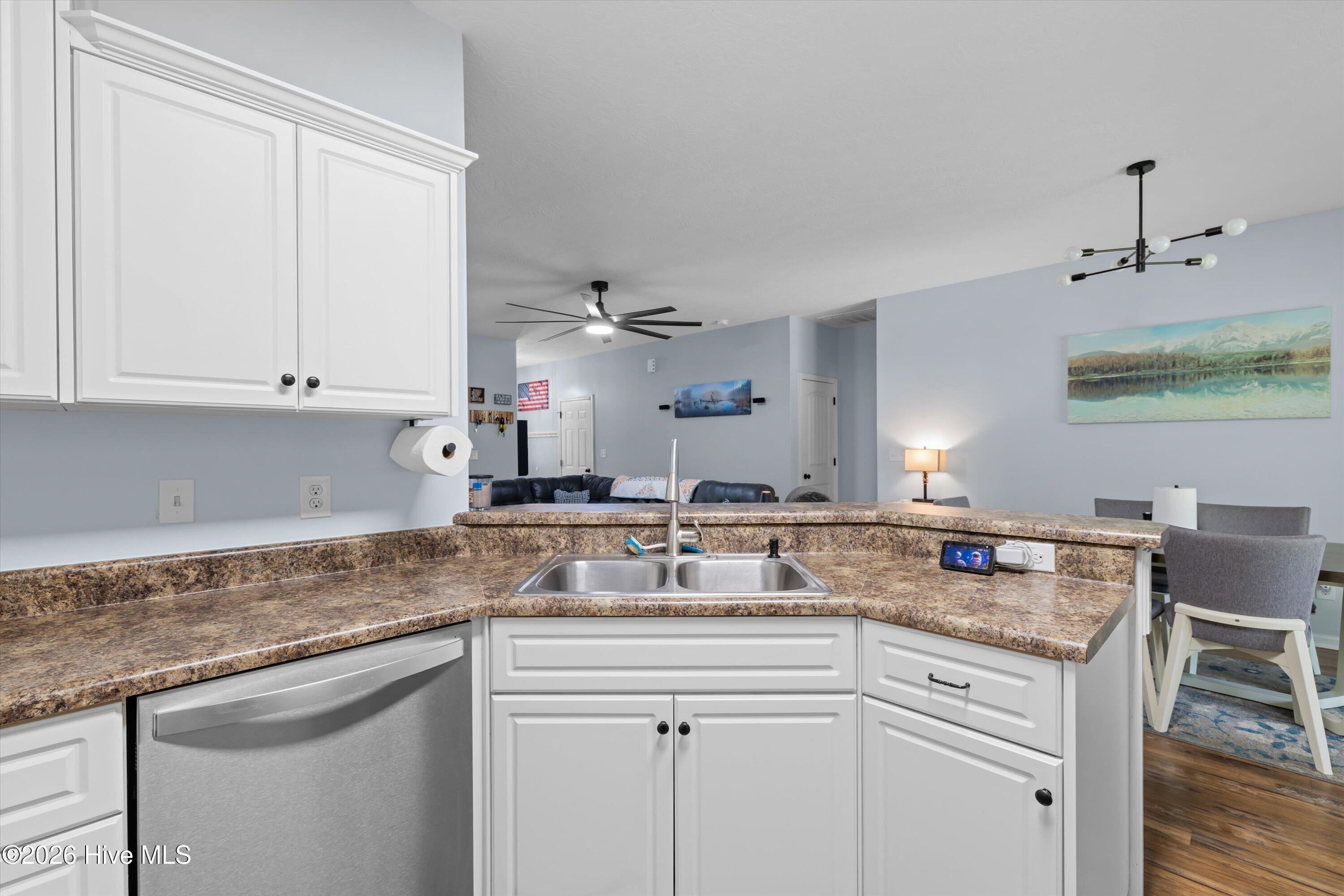 5004 Sunderlund Court Property Photo 21