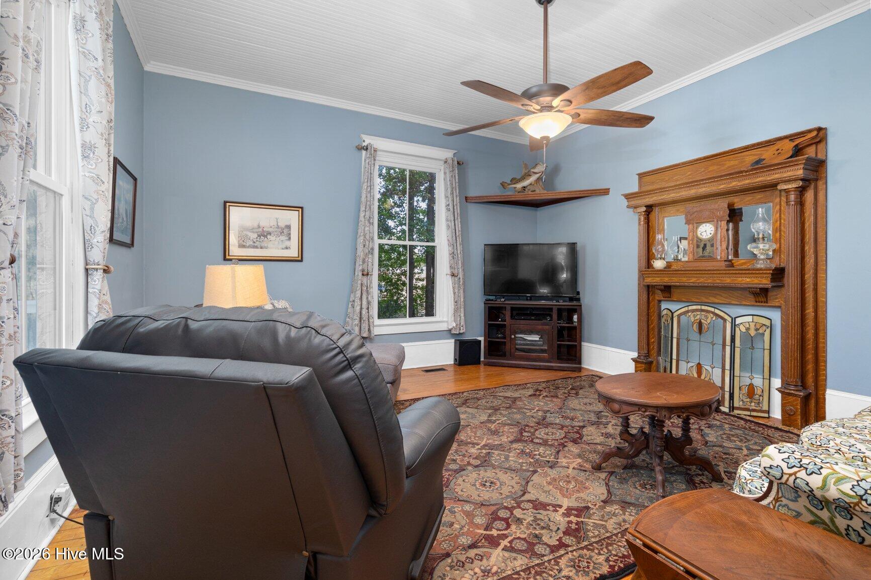 211 S Boddie Street Property Photo 13