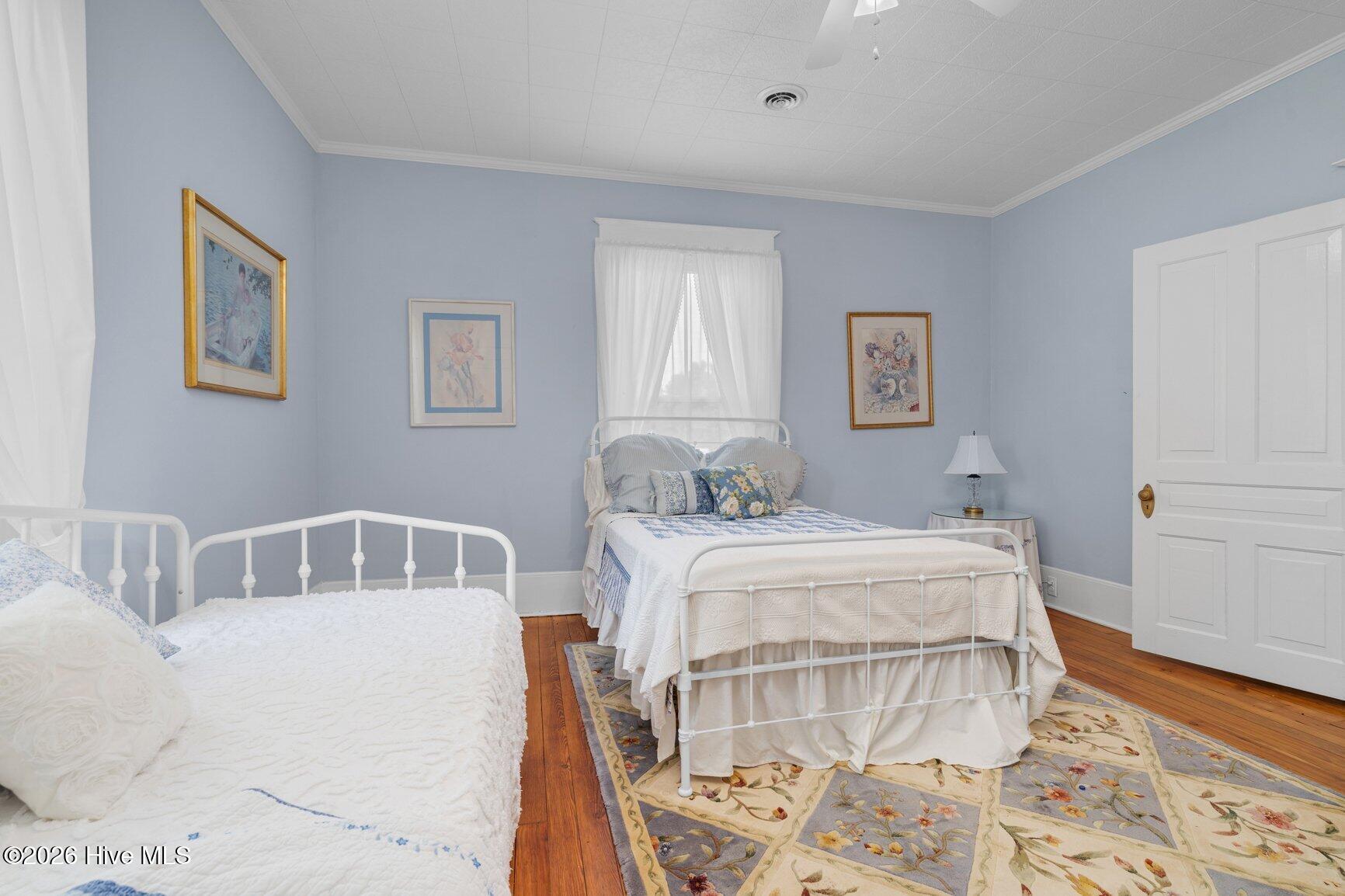211 S Boddie Street Property Photo 42