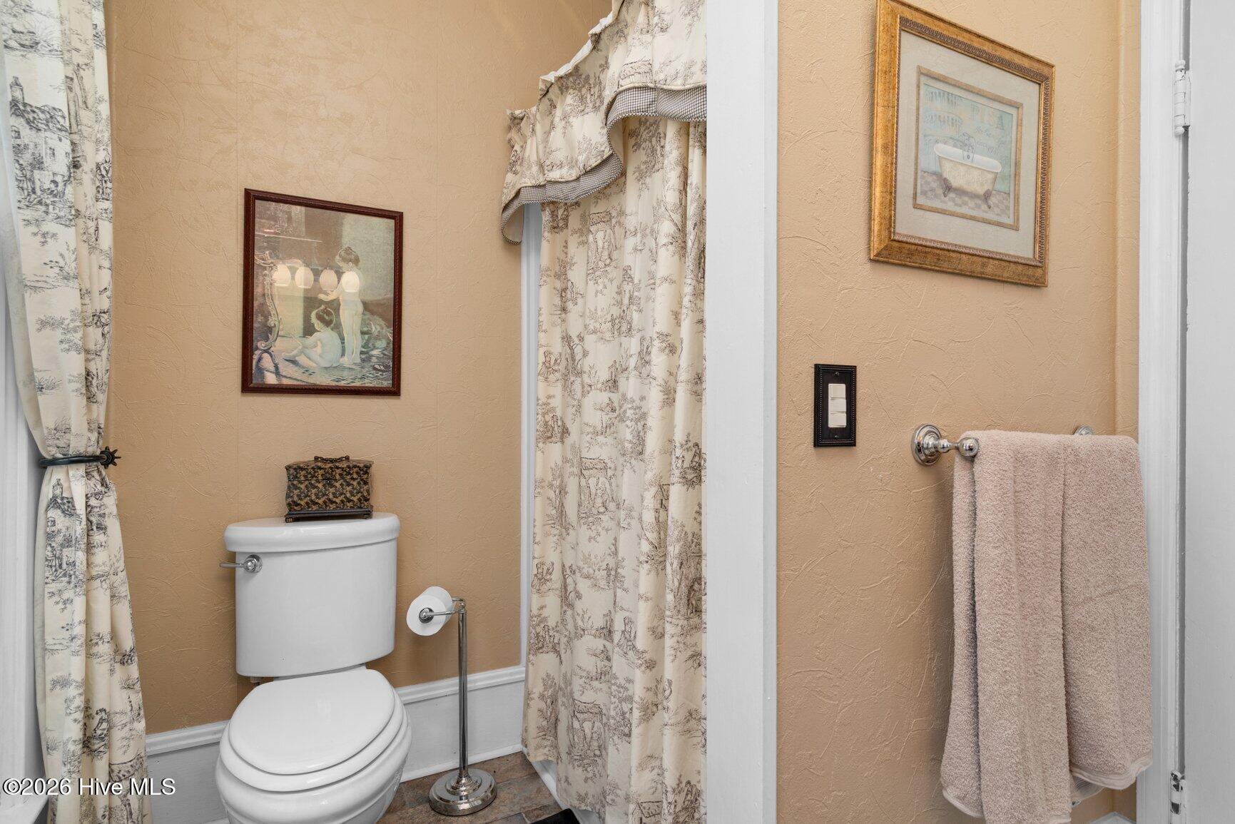 211 S Boddie Street Property Photo 47