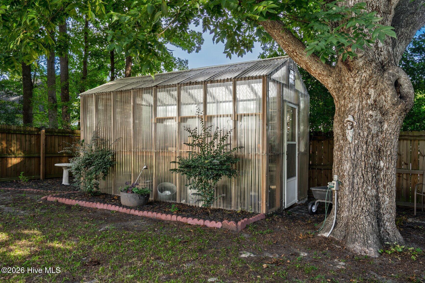 211 S Boddie Street Property Photo 53