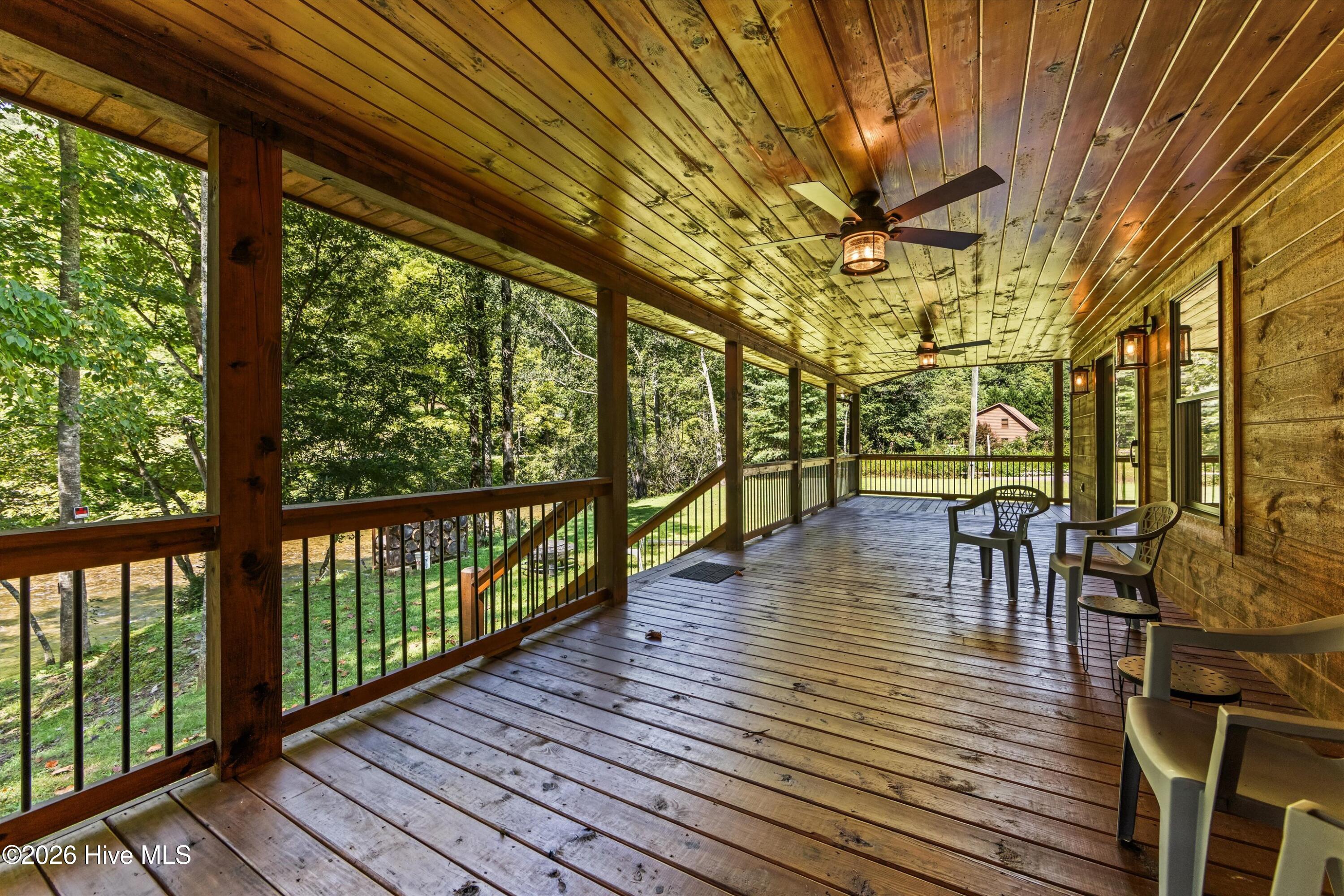 91 Riverview Drive Property Photo 40