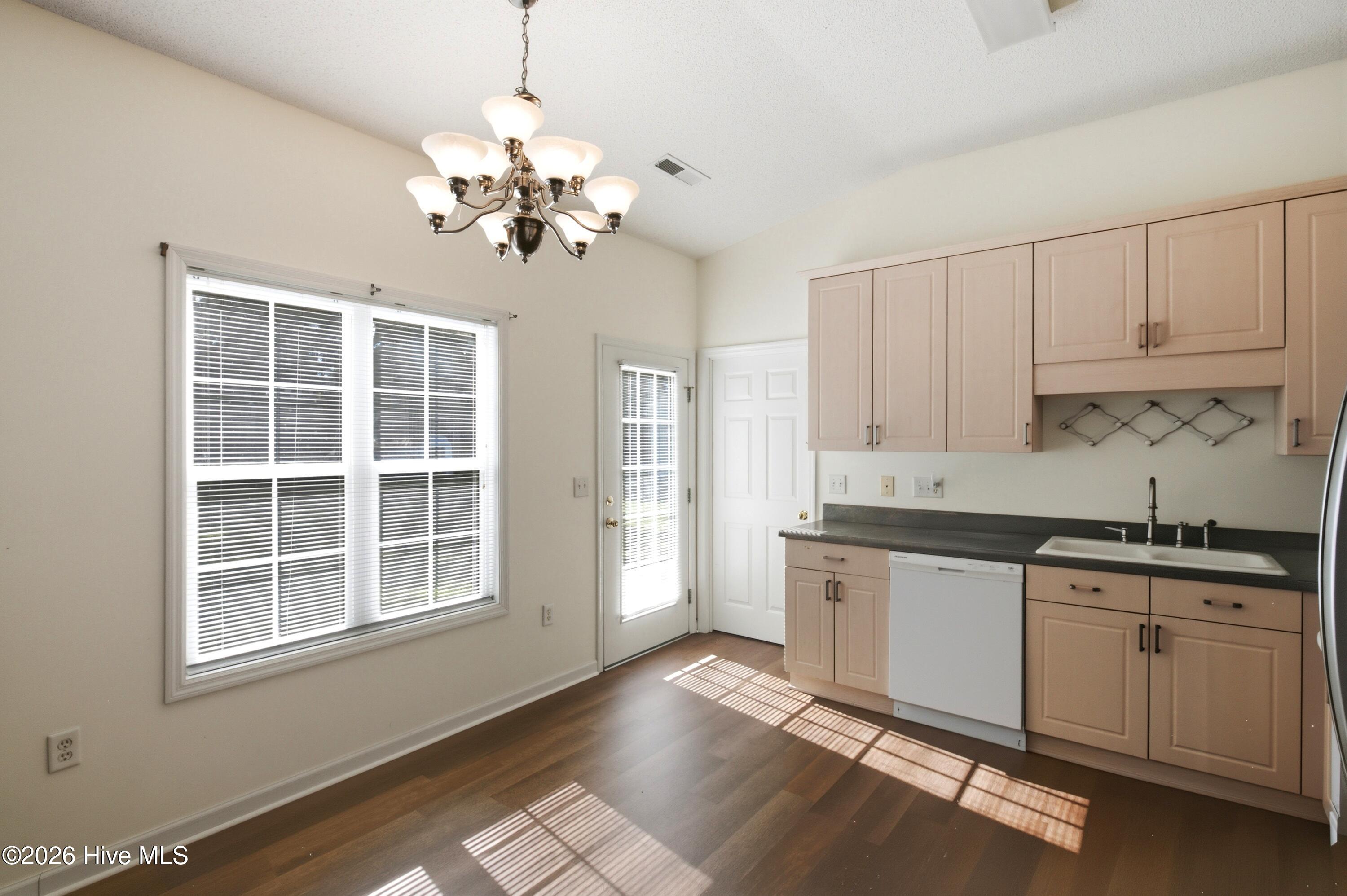 100 Willowbend Drive Property Photo 11
