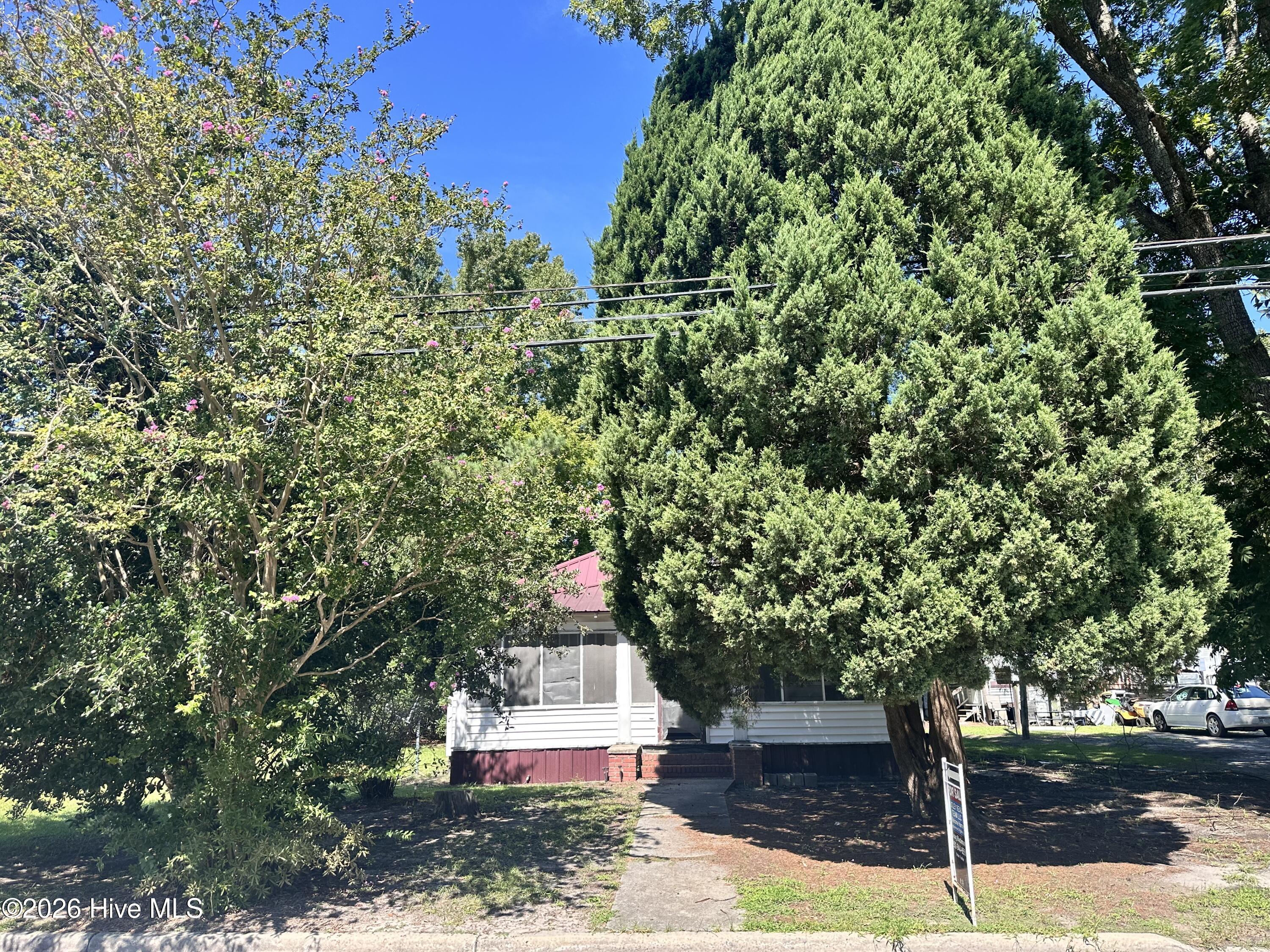 757 Pamlico Street Property Photo 4