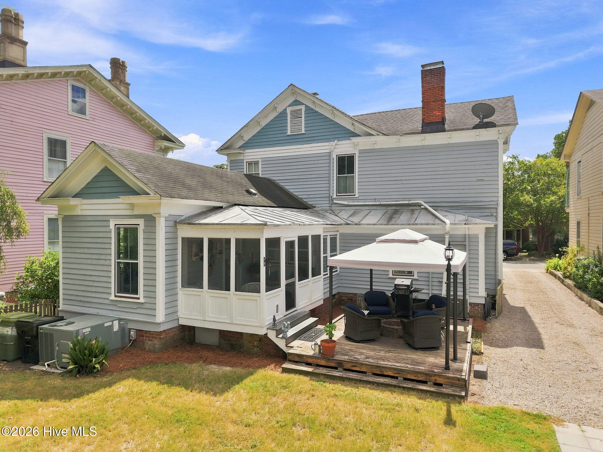 524 W Main Street Property Photo 4