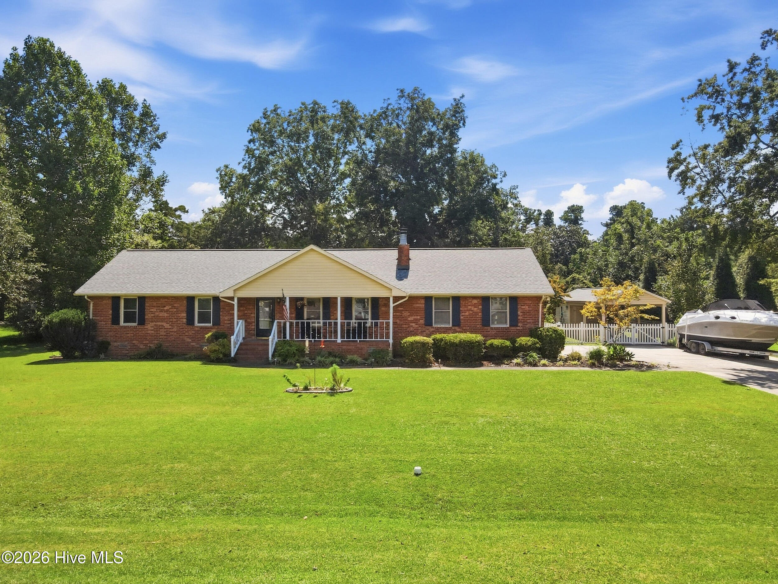 4909 Creekside Drive Property Photo 7