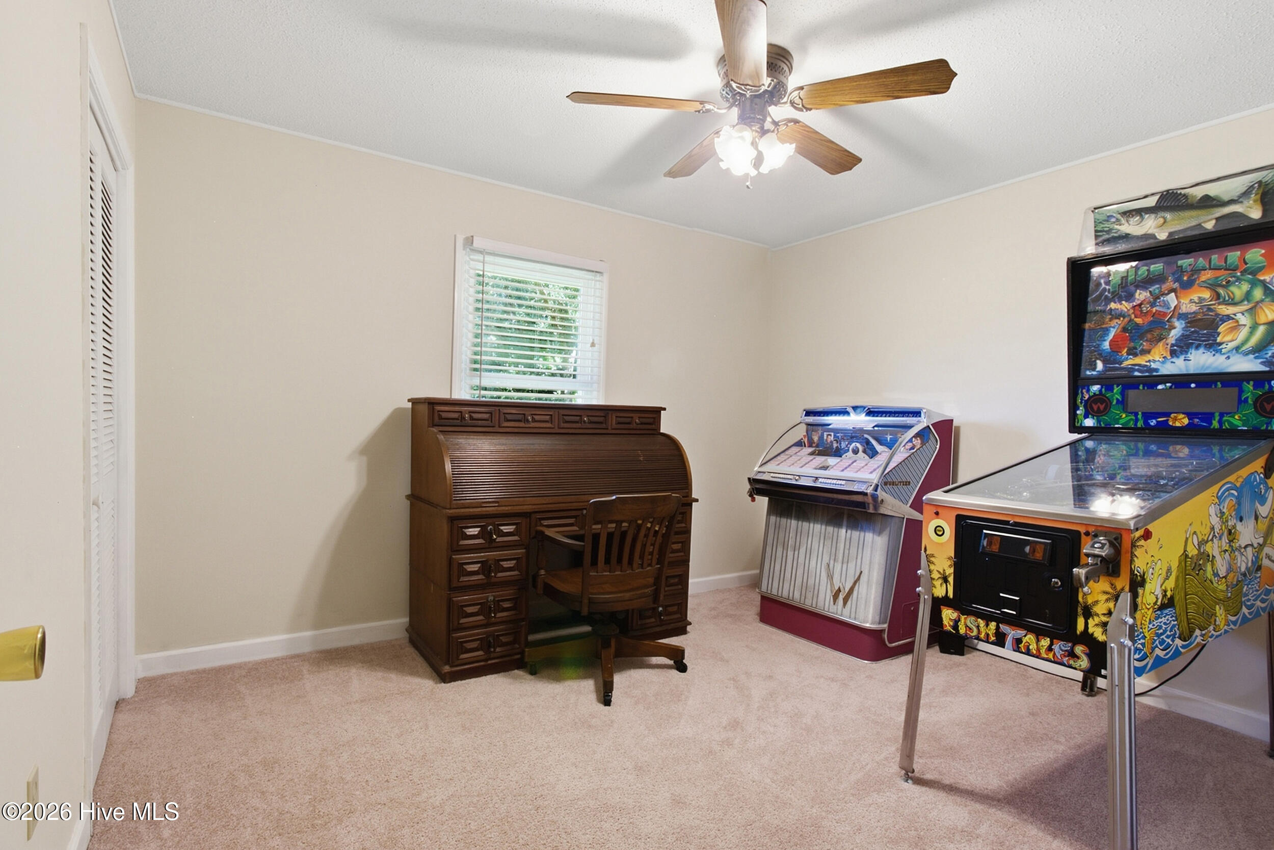 4909 Creekside Drive Property Photo 26