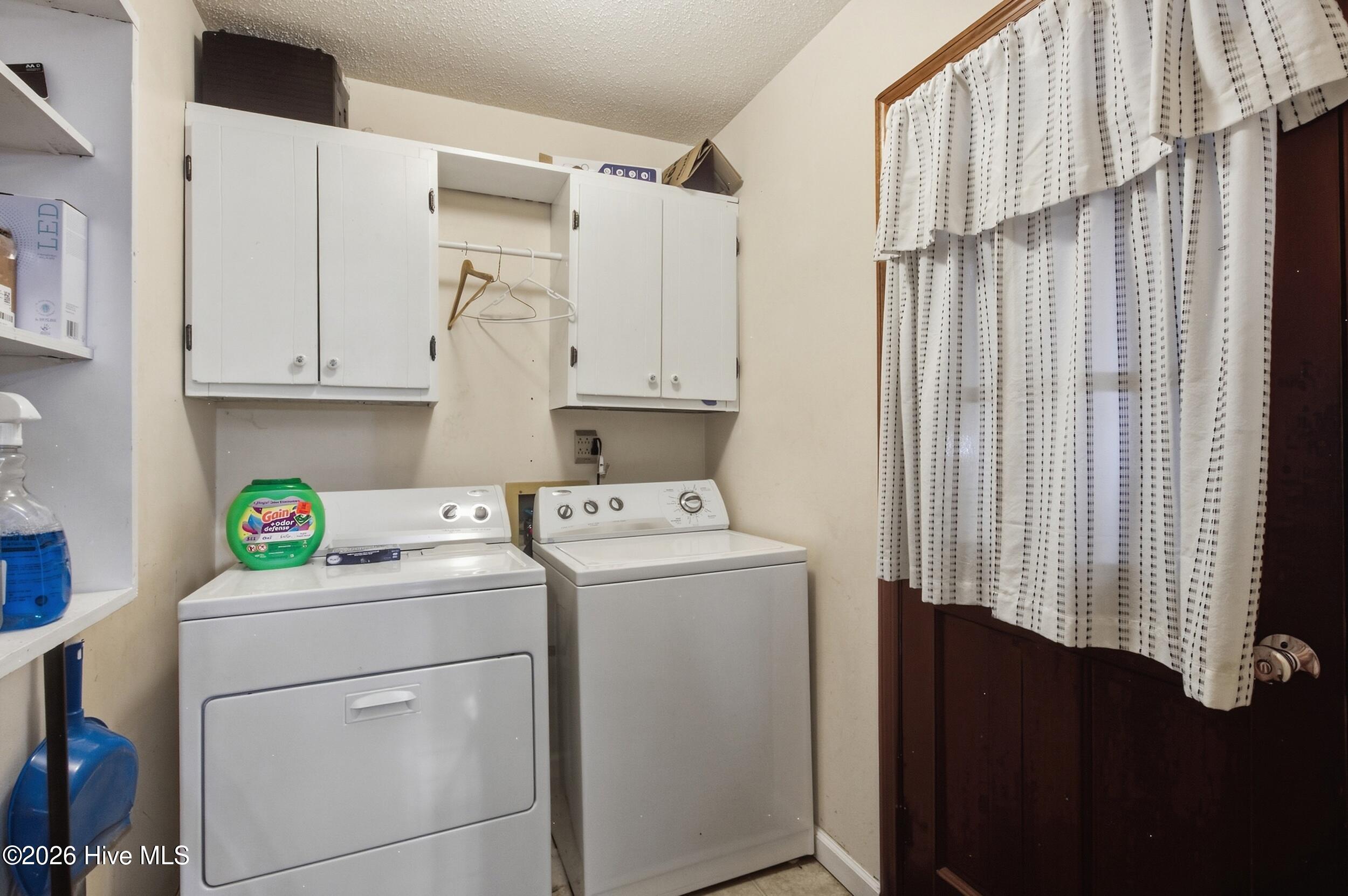 4909 Creekside Drive Property Photo 27