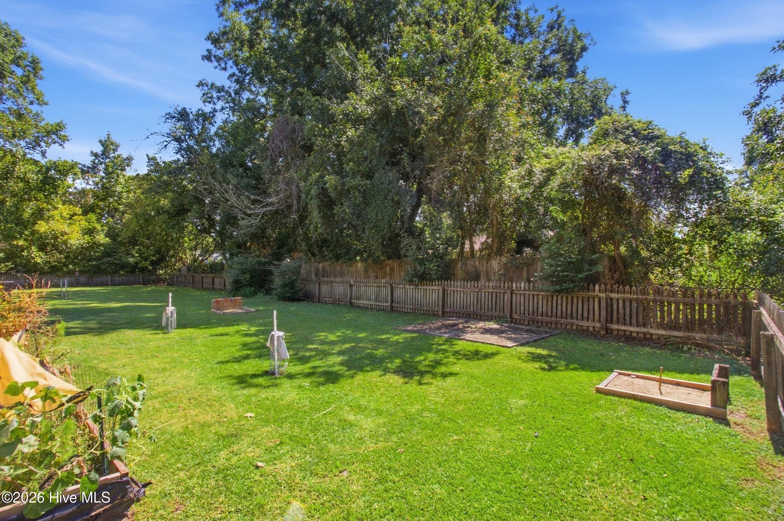 4909 Creekside Drive Property Photo 37