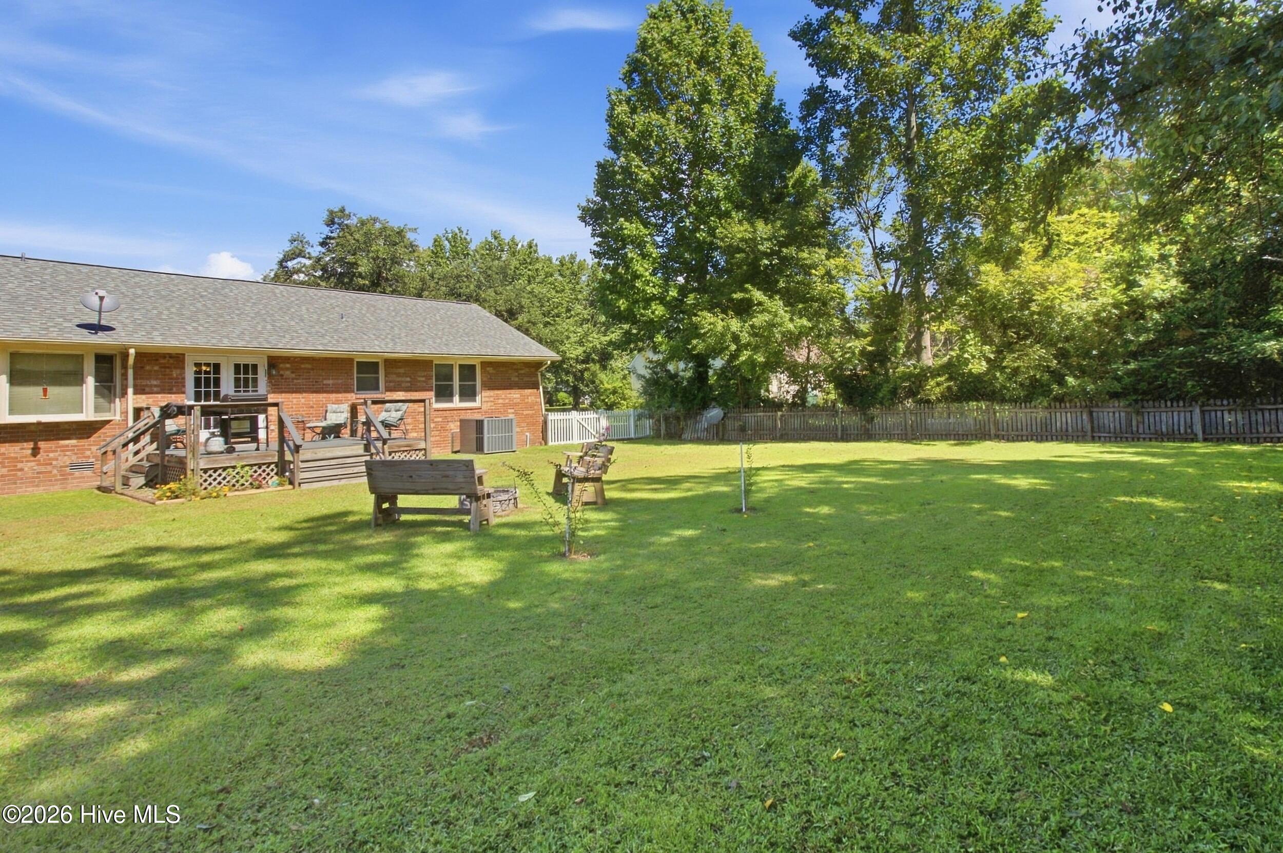 4909 Creekside Drive Property Photo 38