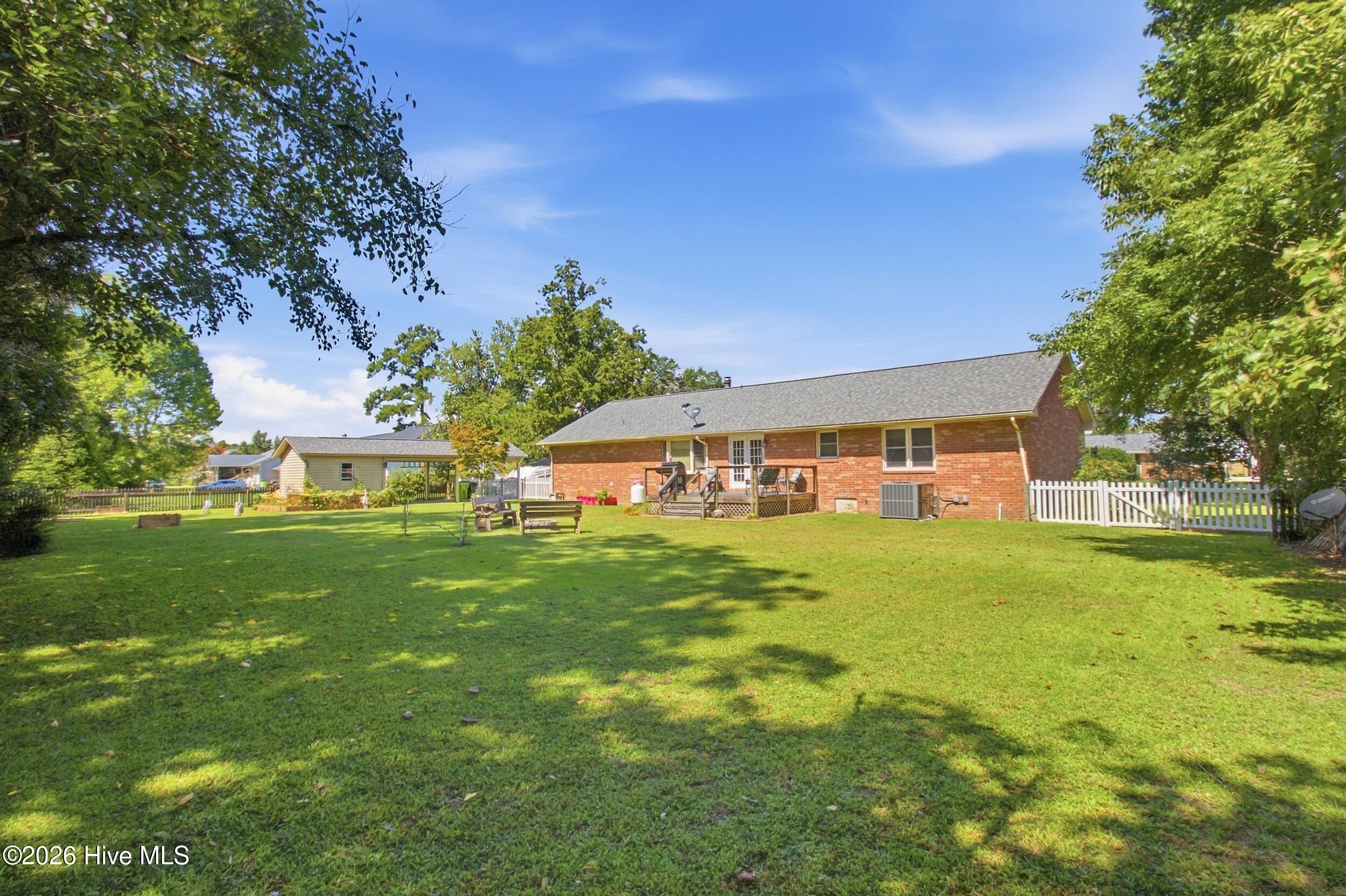 4909 Creekside Drive Property Photo 41