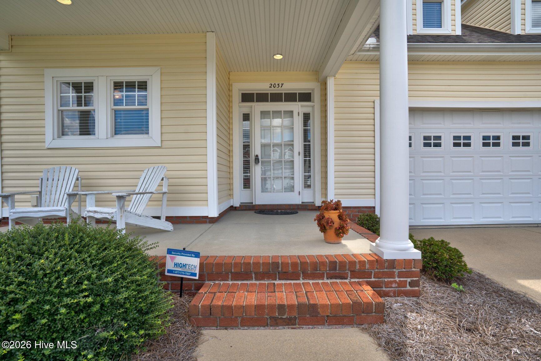 2037 Cottage Way Property Photo 9