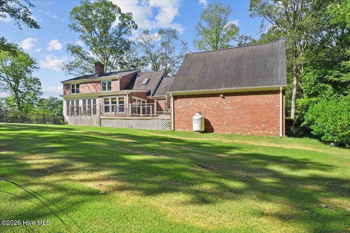 404 Barrington Drive Property Photo 15