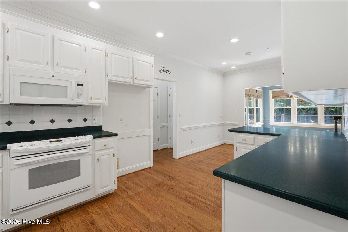 404 Barrington Drive Property Photo 17