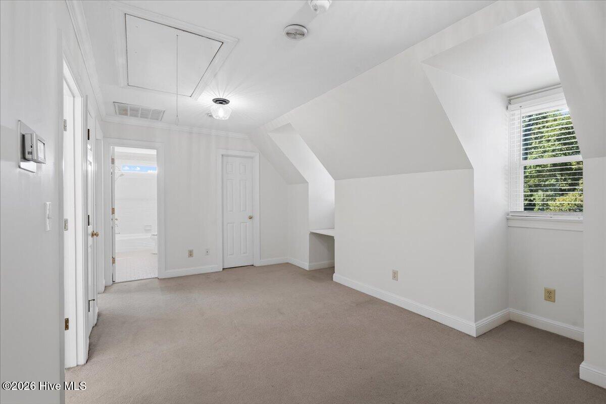 404 Barrington Drive Property Photo 34