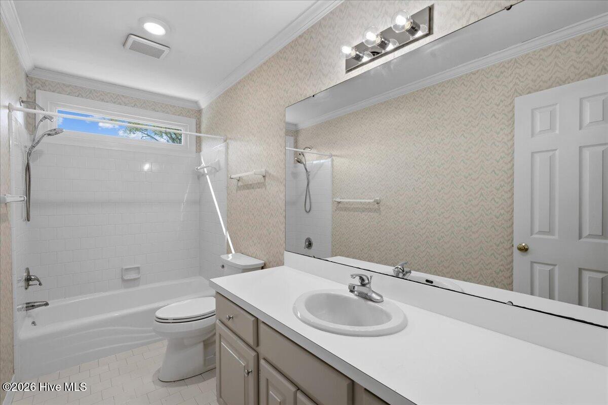 404 Barrington Drive Property Photo 36