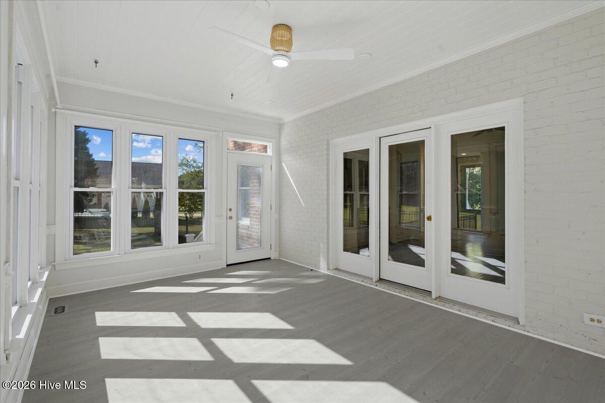 404 Barrington Drive Property Photo 46