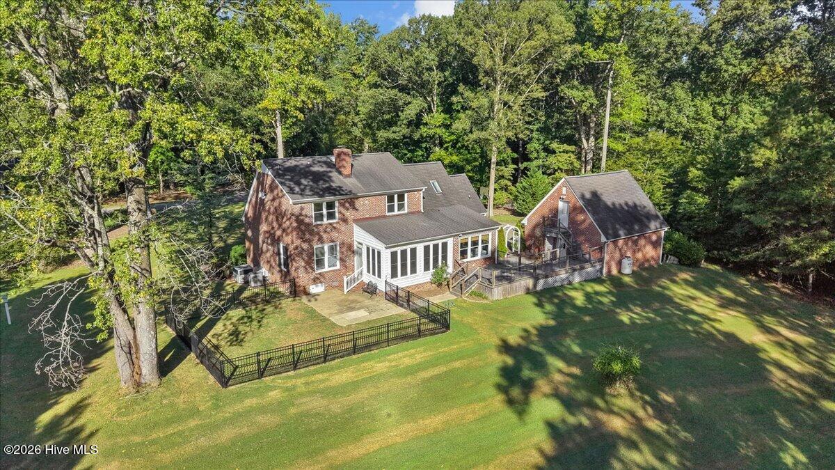 404 Barrington Drive Property Photo 62