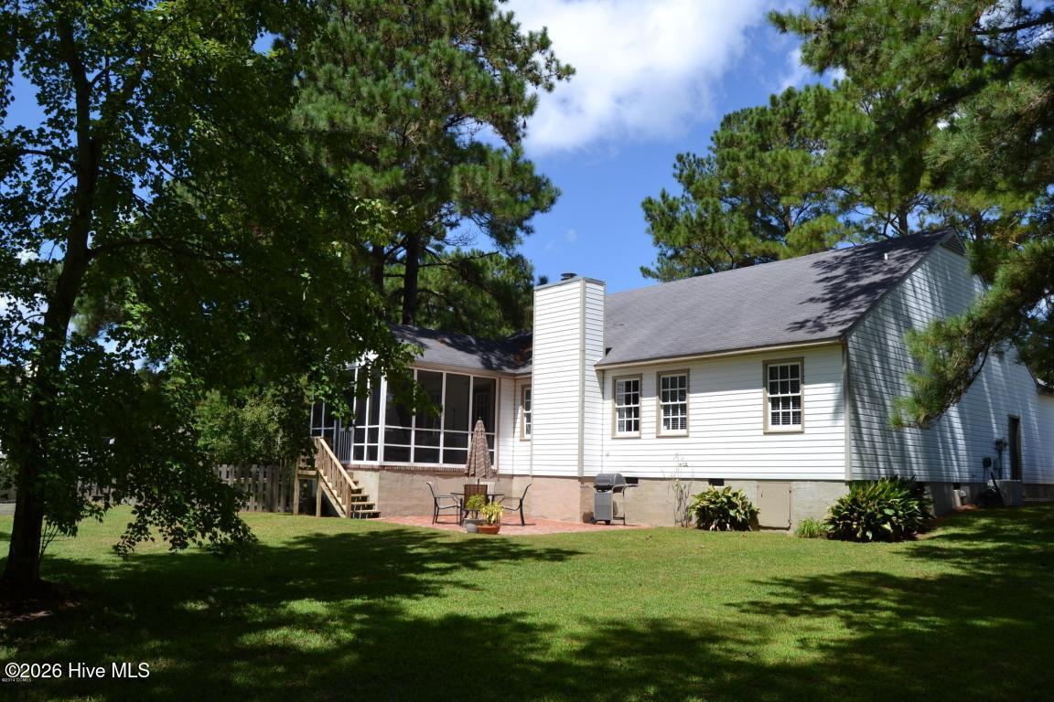 2905 Mandy Lane Property Photo 25