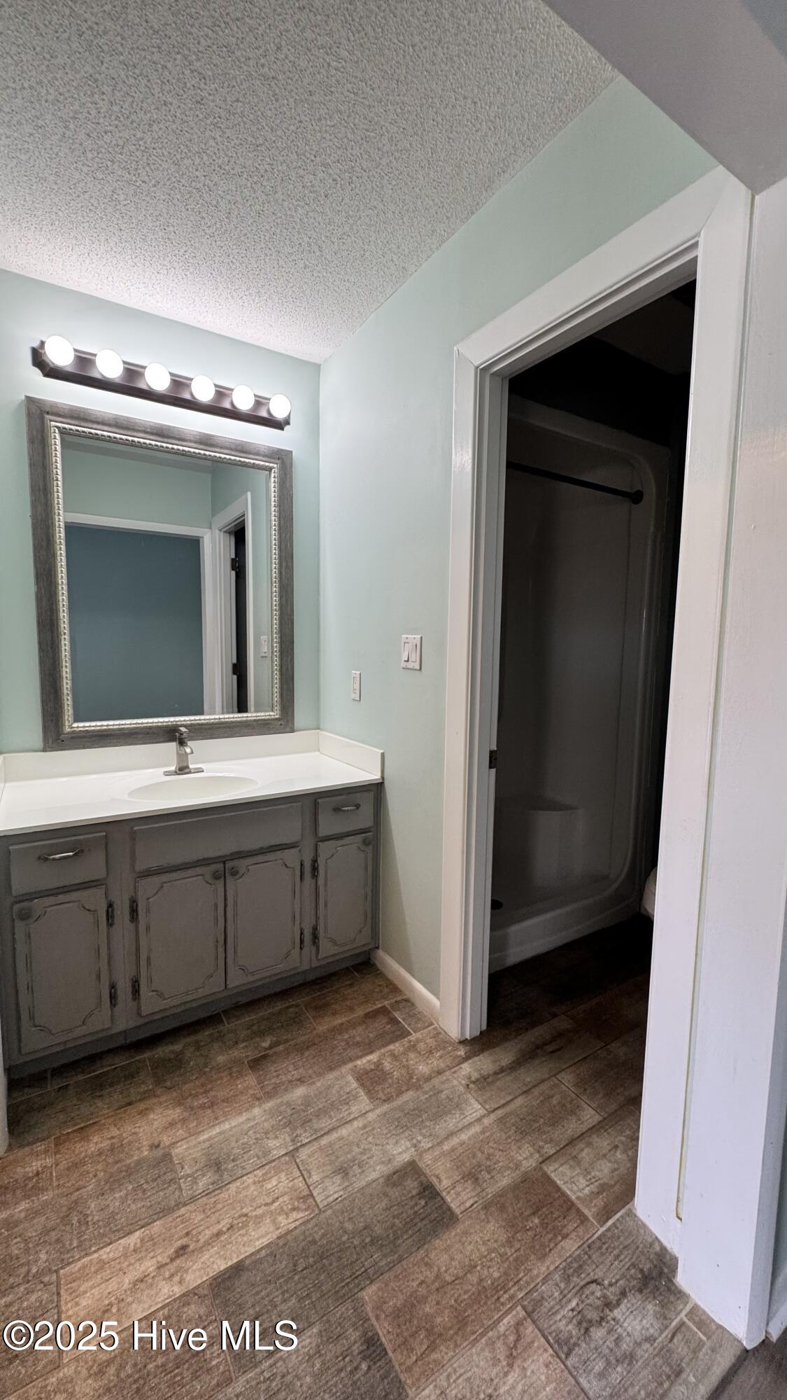 206 E Doris Avenue Property Photo 8
