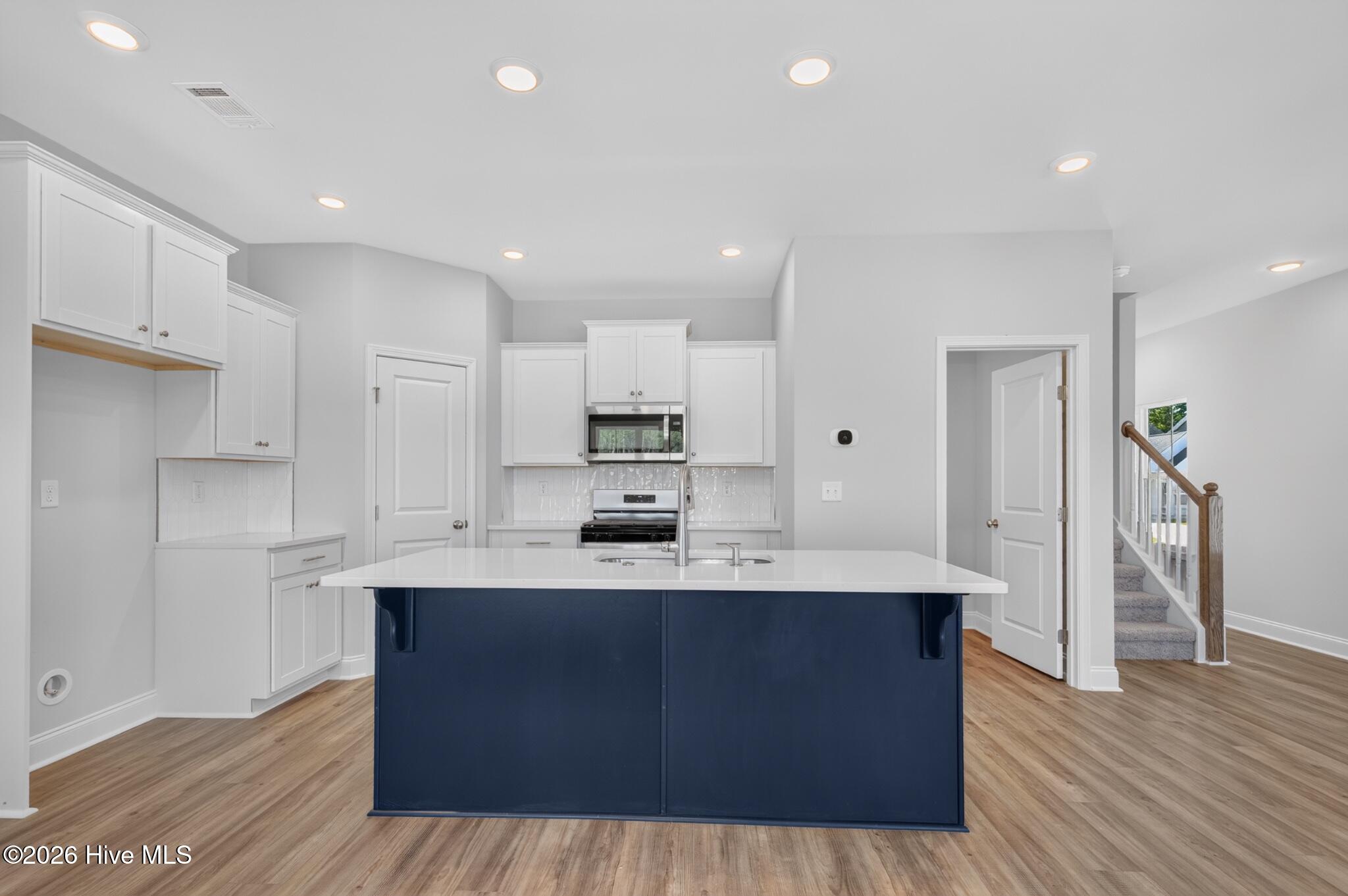 625 Pherson Street Property Photo 4