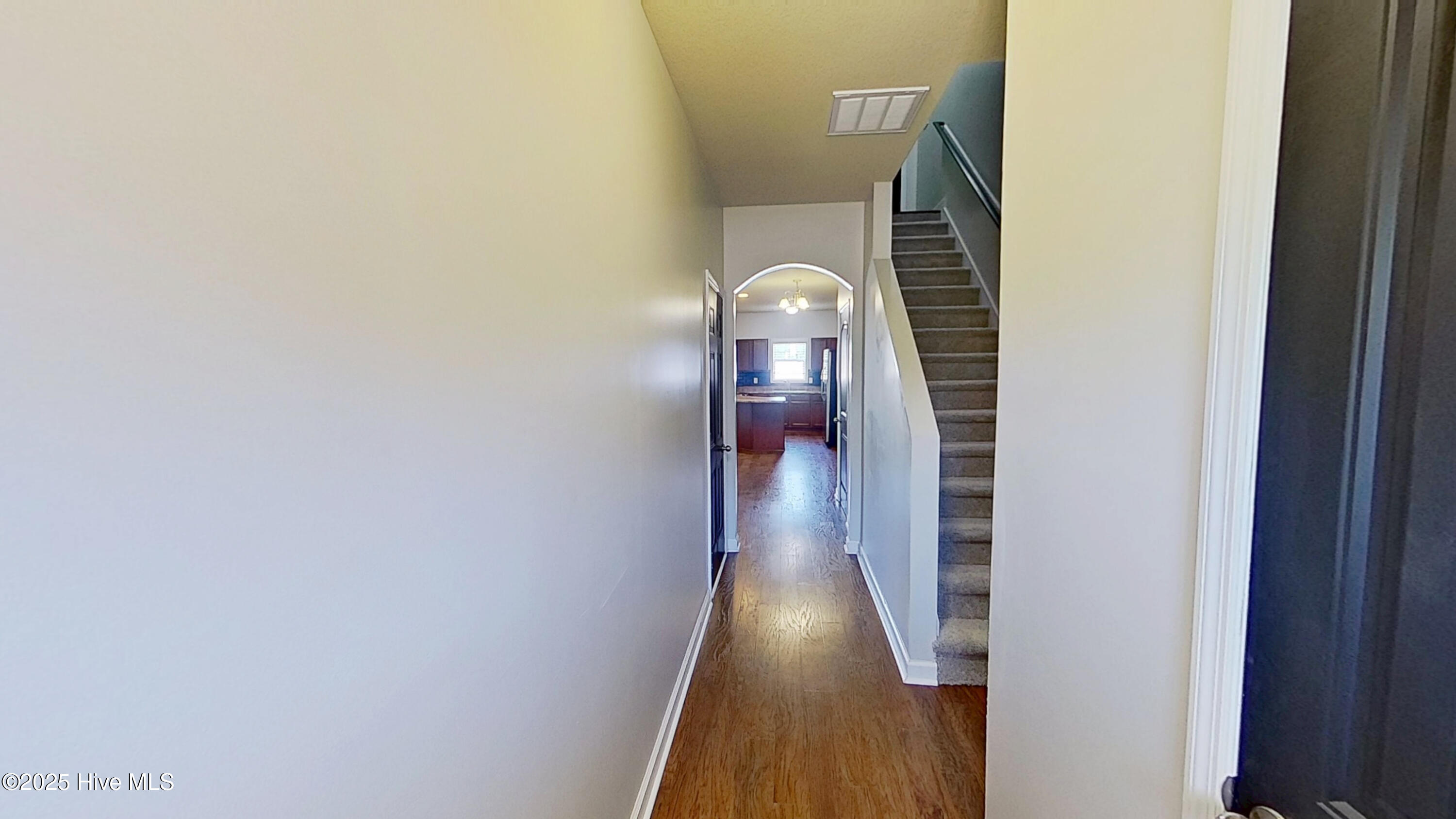 531 Caldwell Loop Property Photo 3