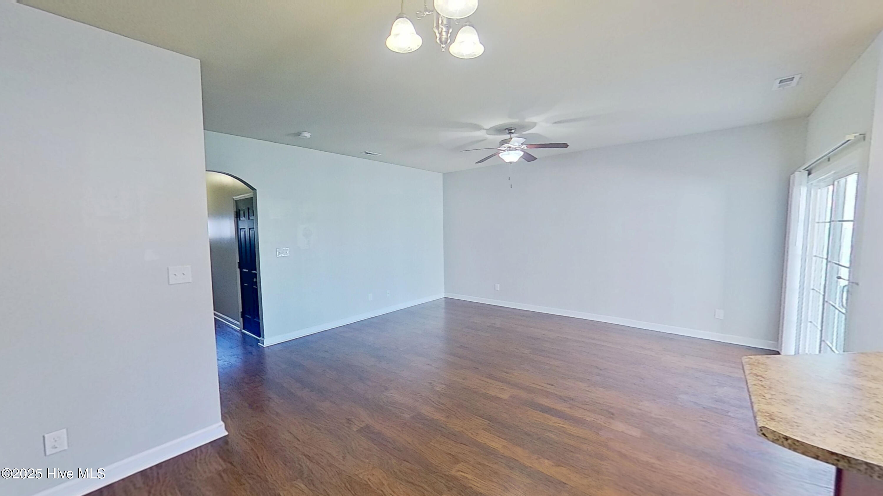 531 Caldwell Loop Property Photo 7