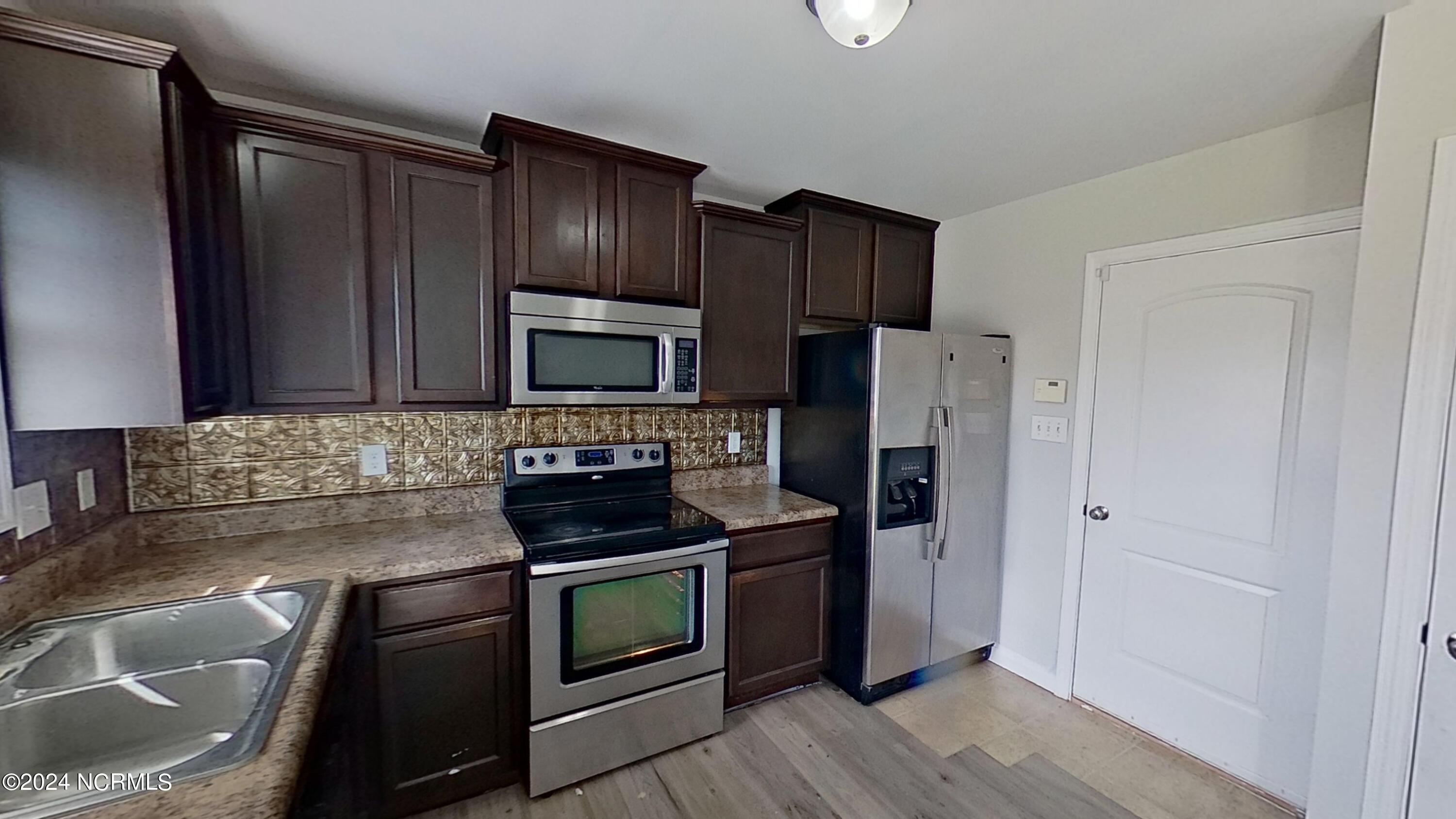 717 Radiant Drive Property Photo 9