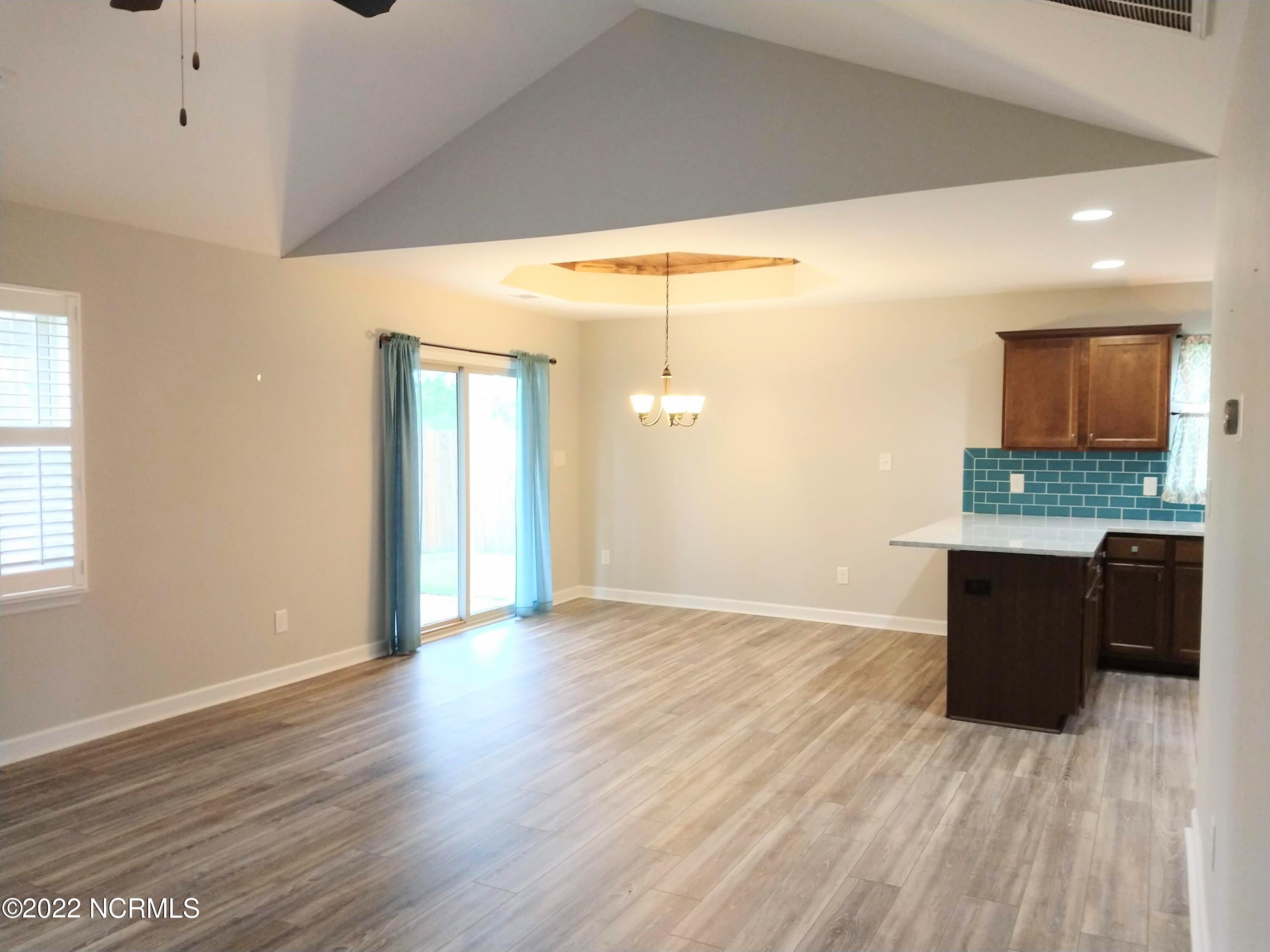 526 Deep Inlet Drive Property Photo 8