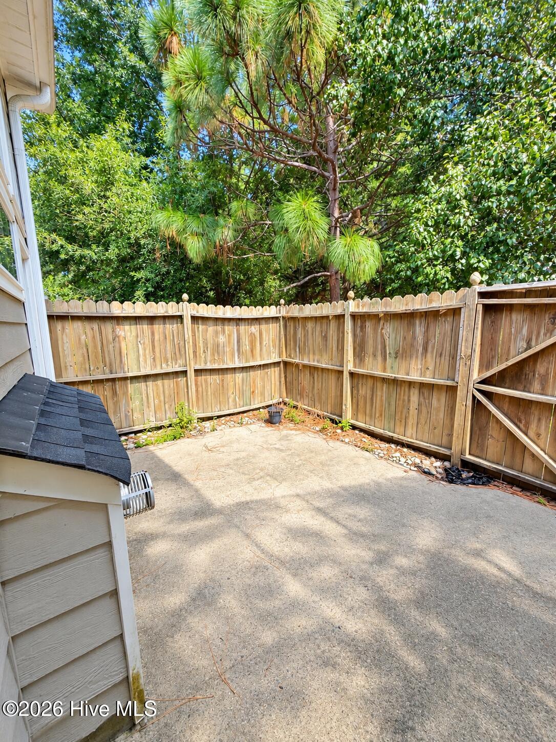 2712 Townes Drive Property Photo 11