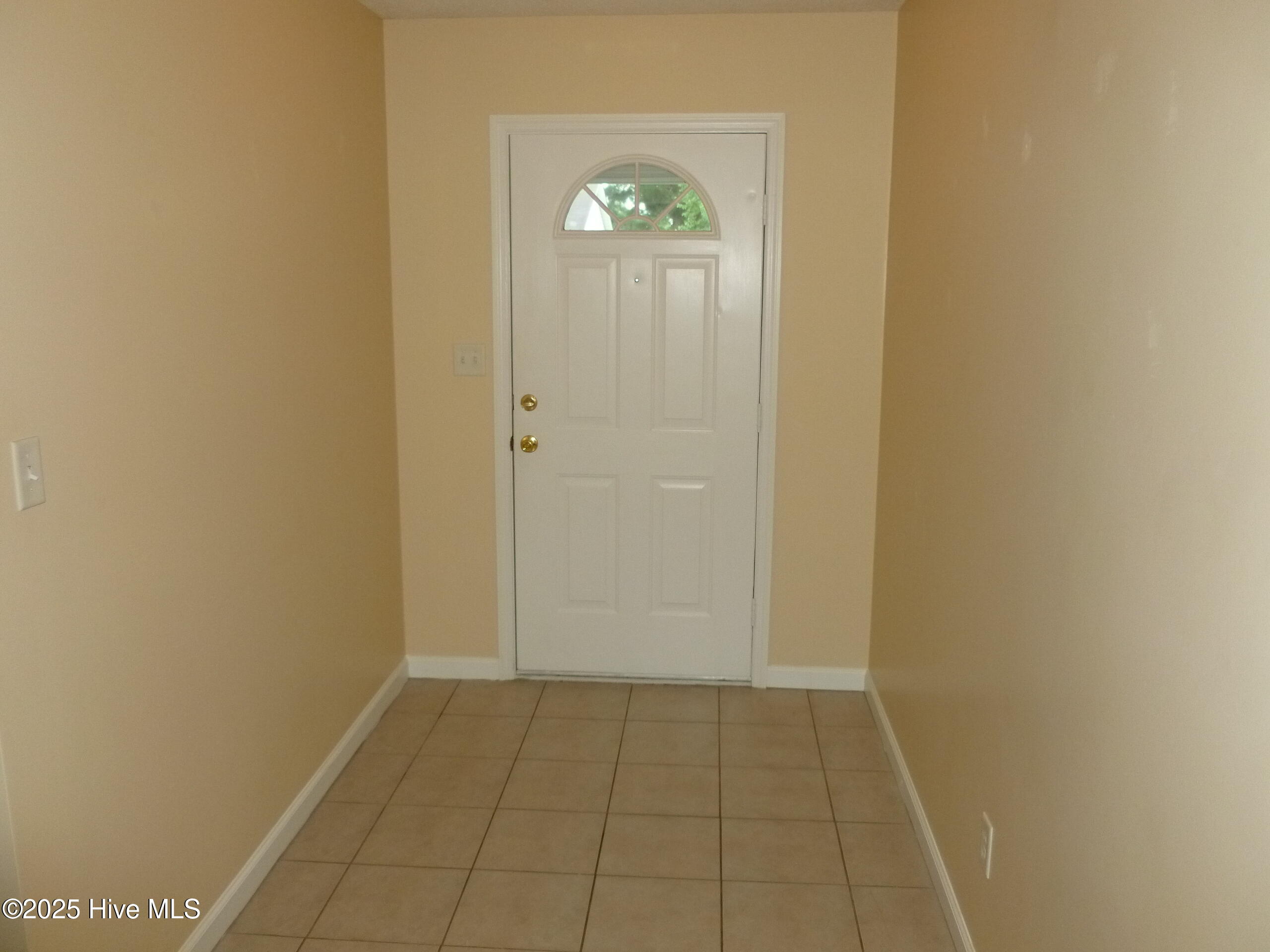 302 Carlisle Court Property Photo 3