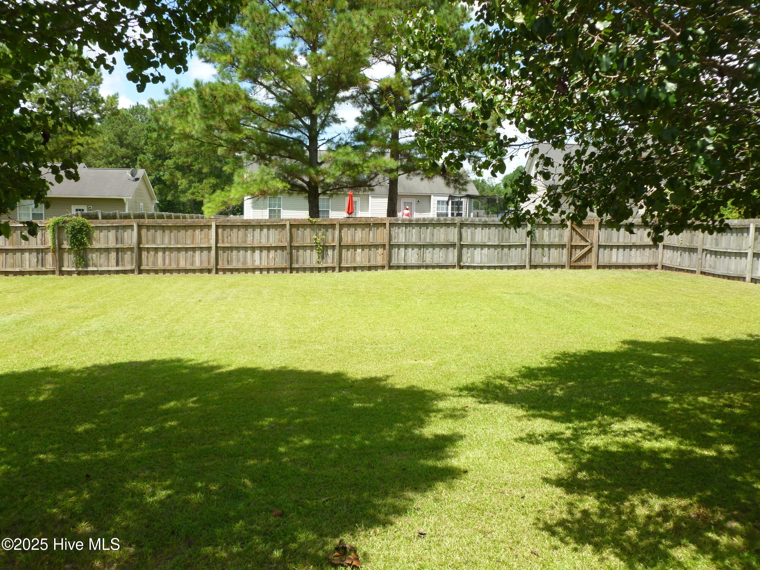 302 Carlisle Court Property Photo 18