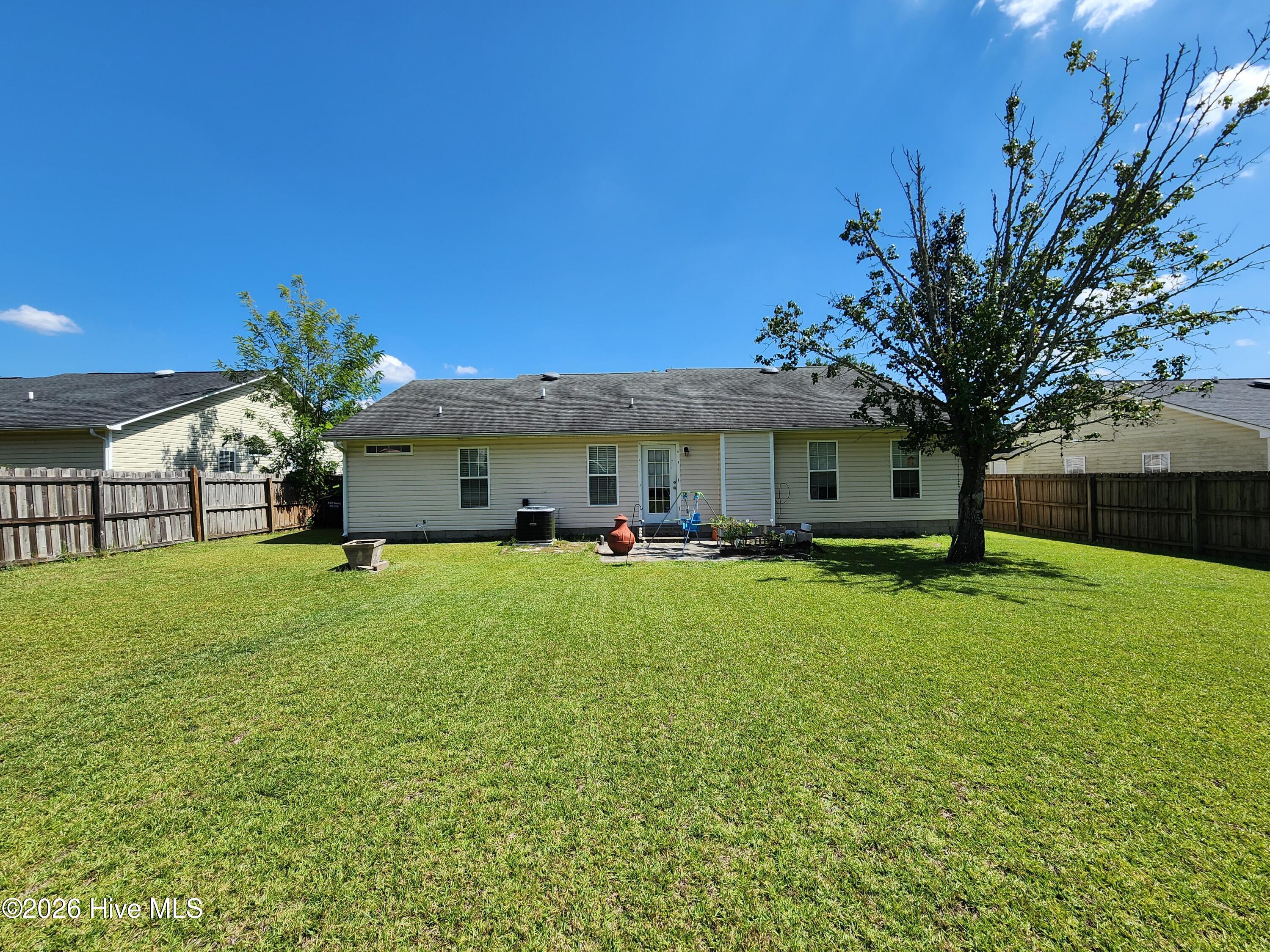 302 Carlisle Court Property Photo 19