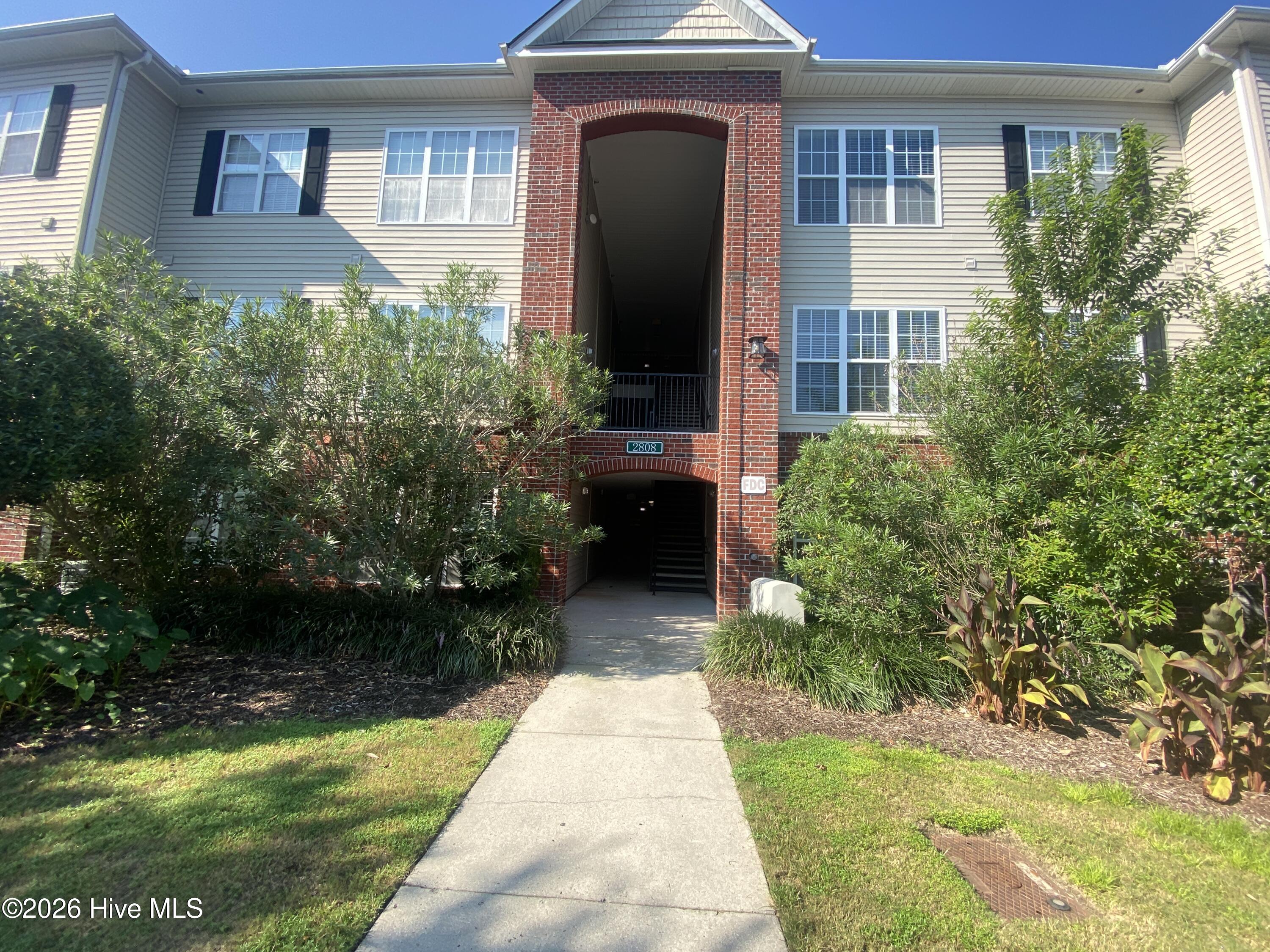 2808 Bloomfield Lane Unit 205 Property Photo 1