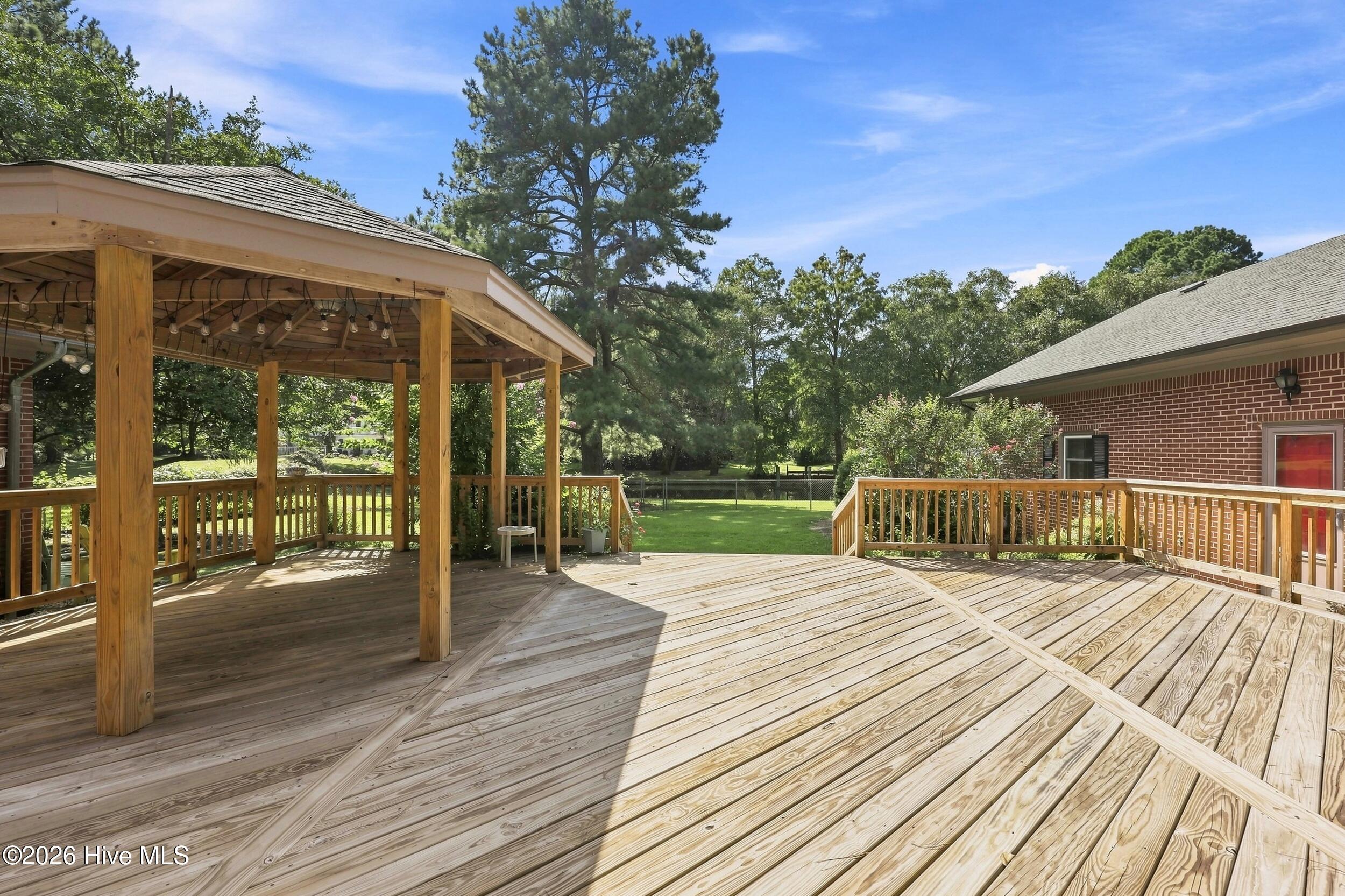 105 Dogwood Trail Property Photo 9