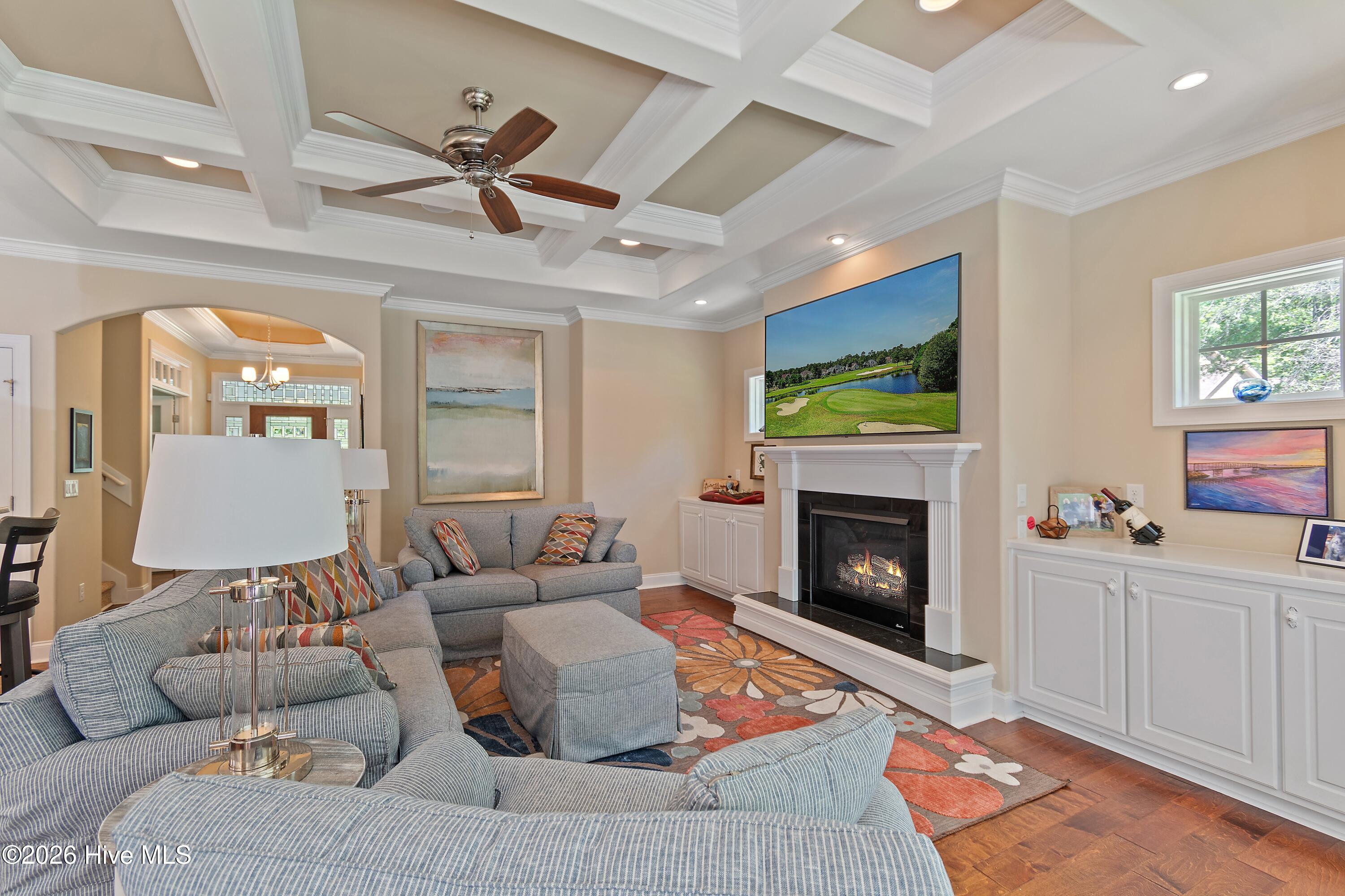 3409 Greenleaf Court Property Photo 5