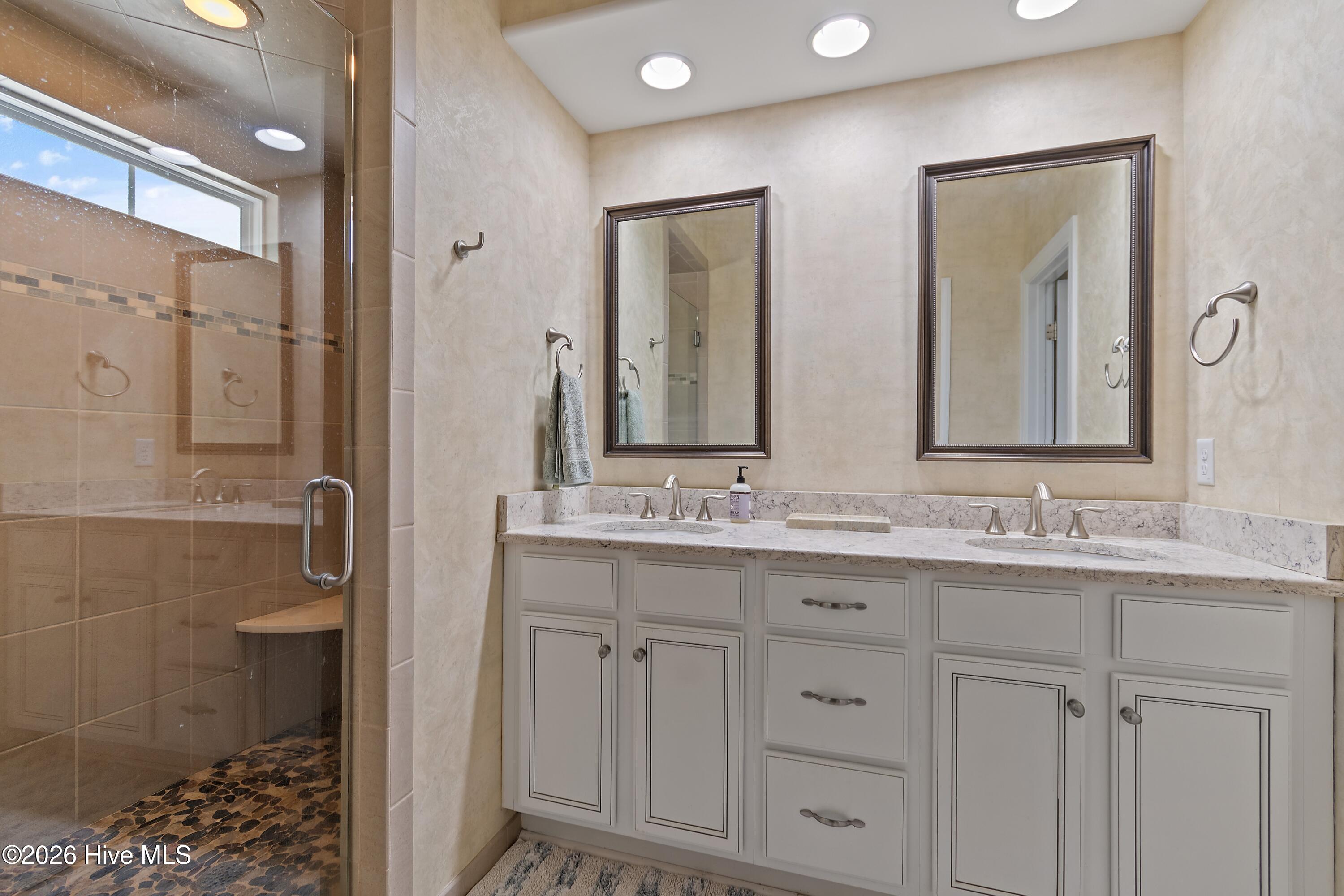 3409 Greenleaf Court Property Photo 21