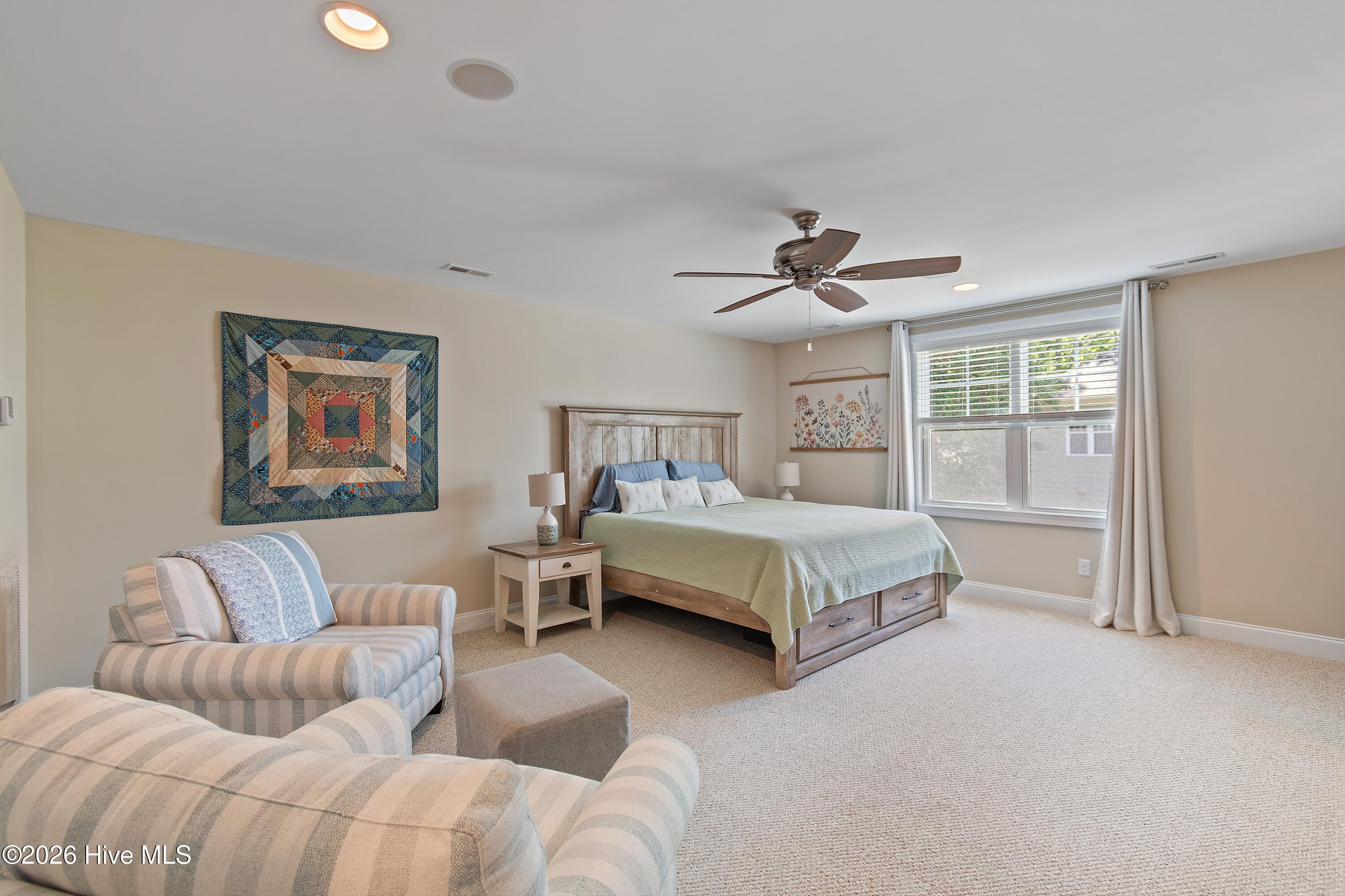 3409 Greenleaf Court Property Photo 28