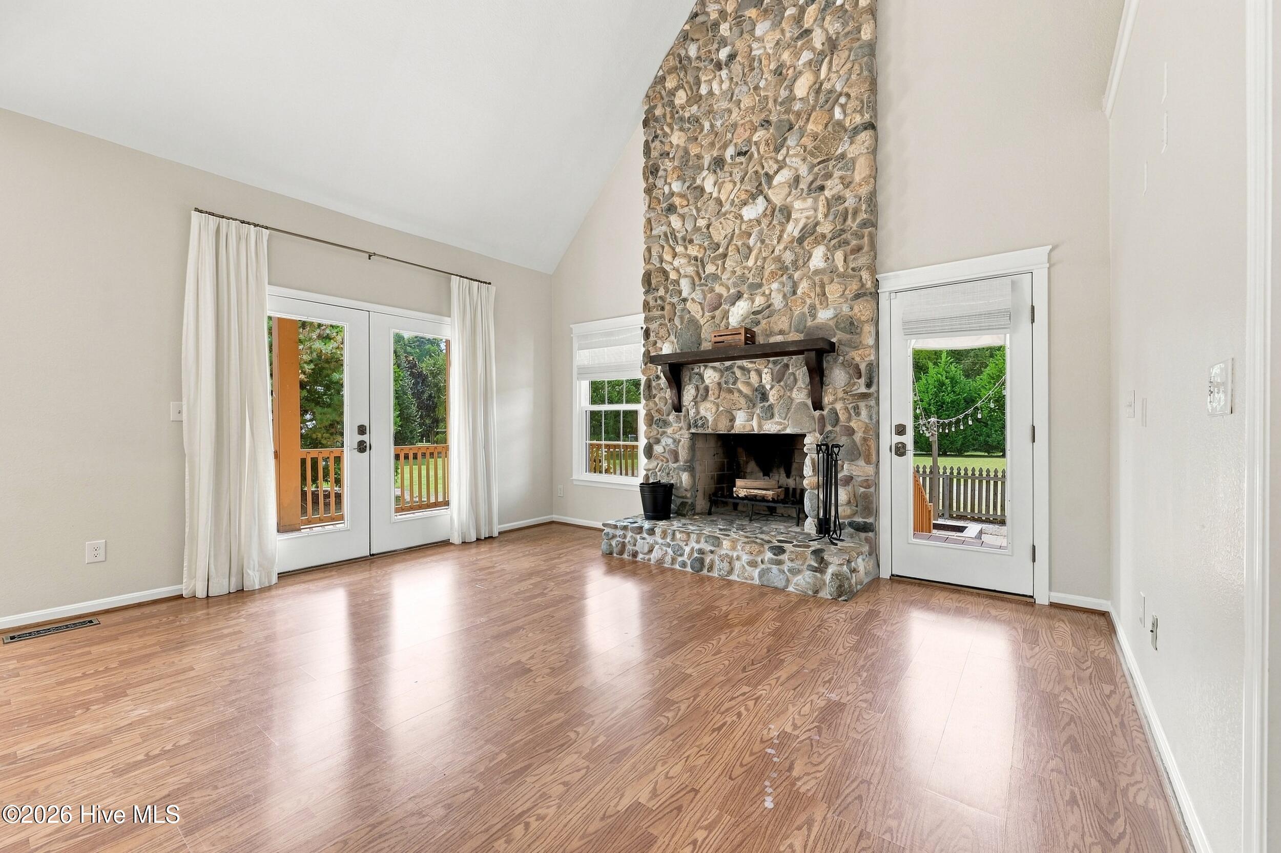 103 Country Meadows Drive Property Photo 8